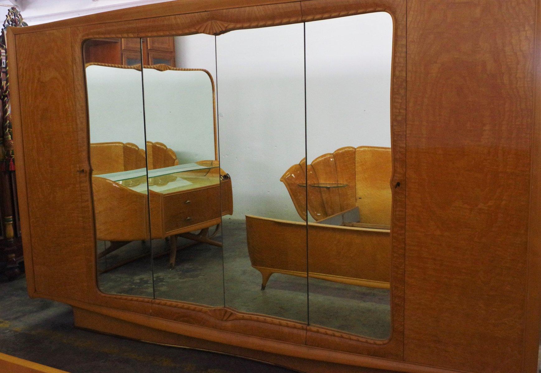 Vintage 1950s Walnut Bedroom Set in the style of Borsani For Sale 12