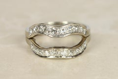 Anillo de oro blanco 4K con diamantes ondulados de los años 50 Vintage