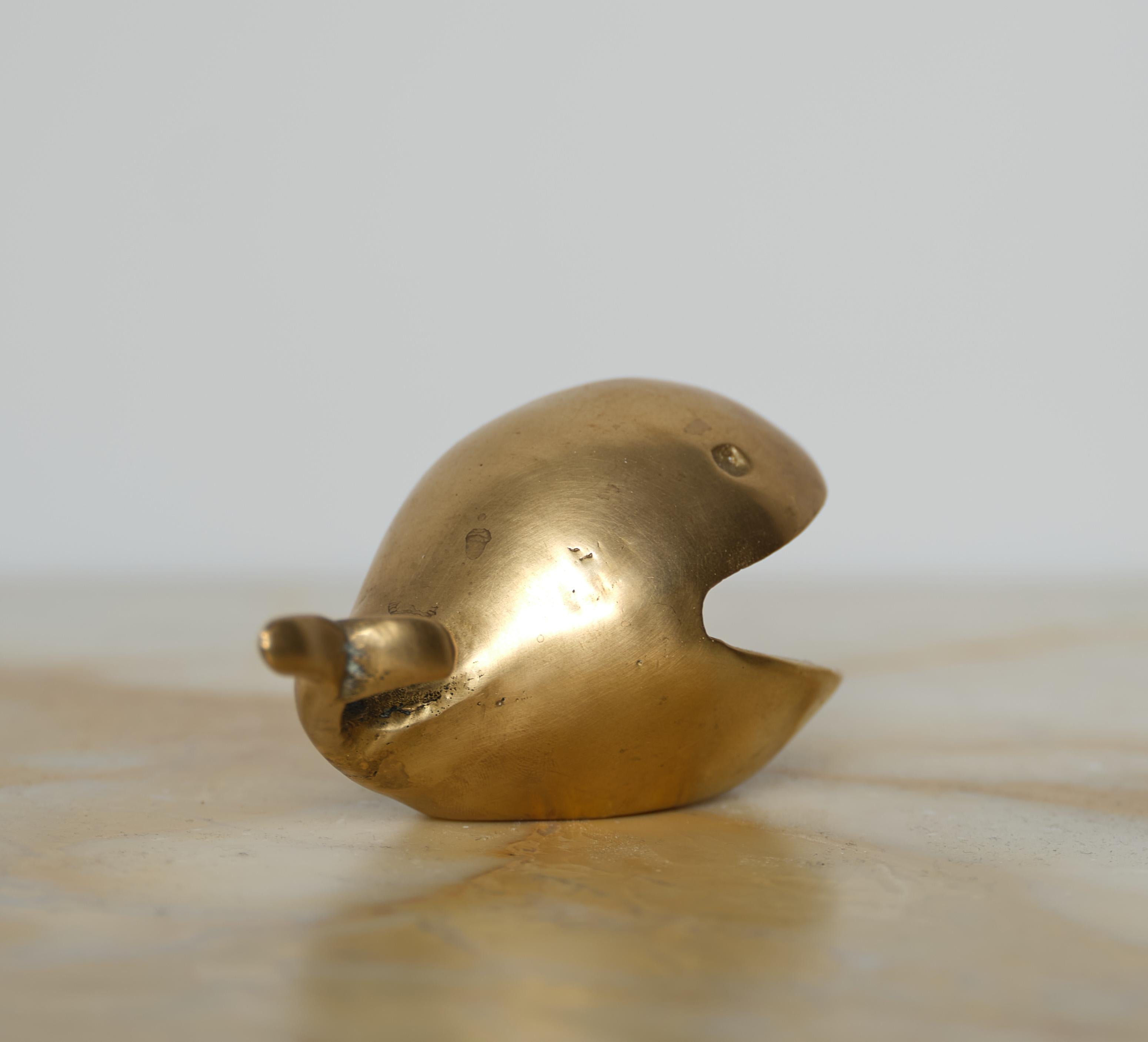 Mid-20th Century Vintage 1950s Whale-Shaped Brass Ashtray - Italian Design Elegance For Sale