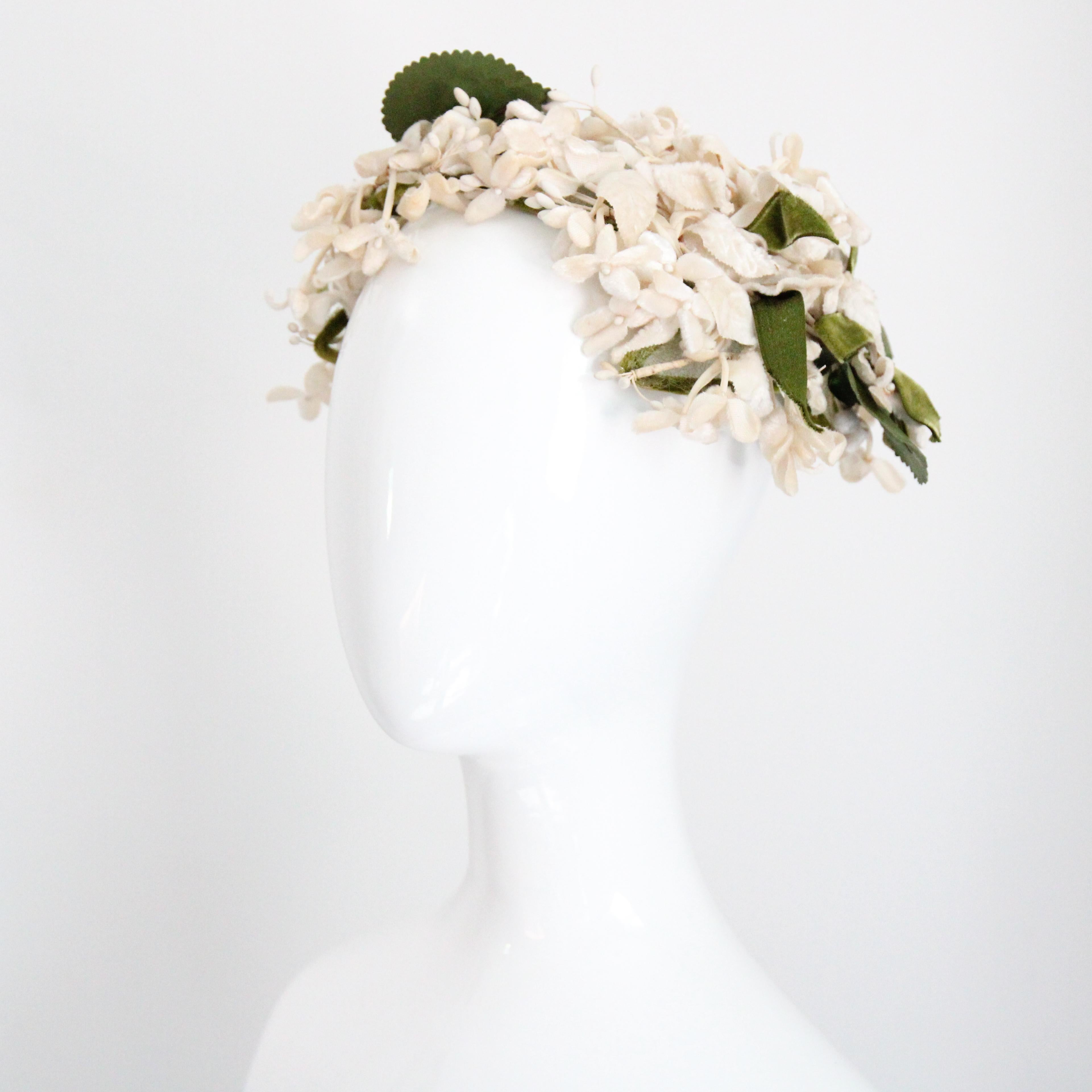 Vintage 1950's weiß geblümten Hut Vintage 1950's floral Cocktail-Hut Jasmin f Damen im Angebot