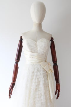 Vintage 1950's white tulle layered dress strapless sweetheart neckline UK 6-8