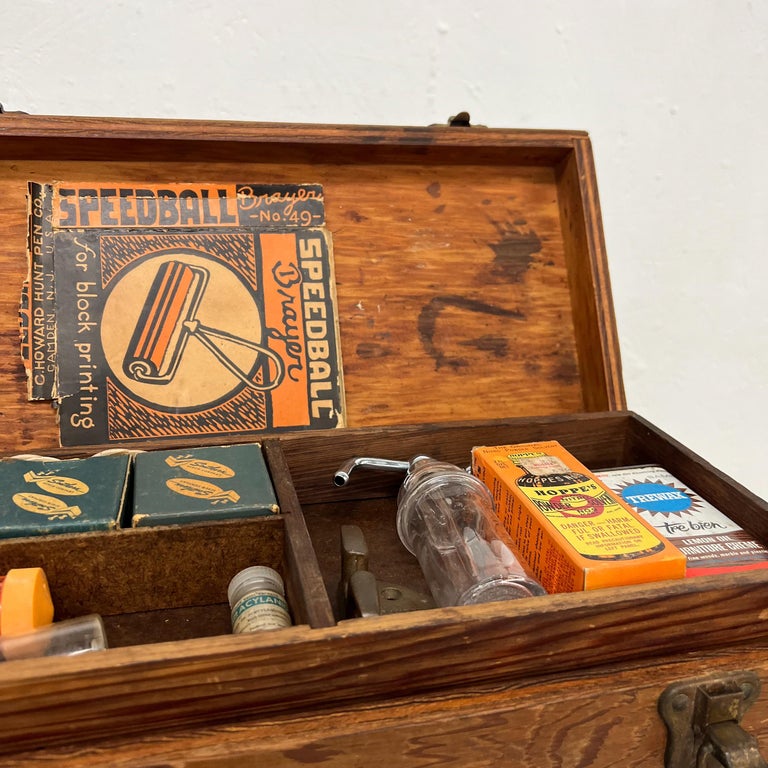 Vintage 1950s Wood Box Art Craft Supply Filled Compartments Portable Travel Case For Sale 2