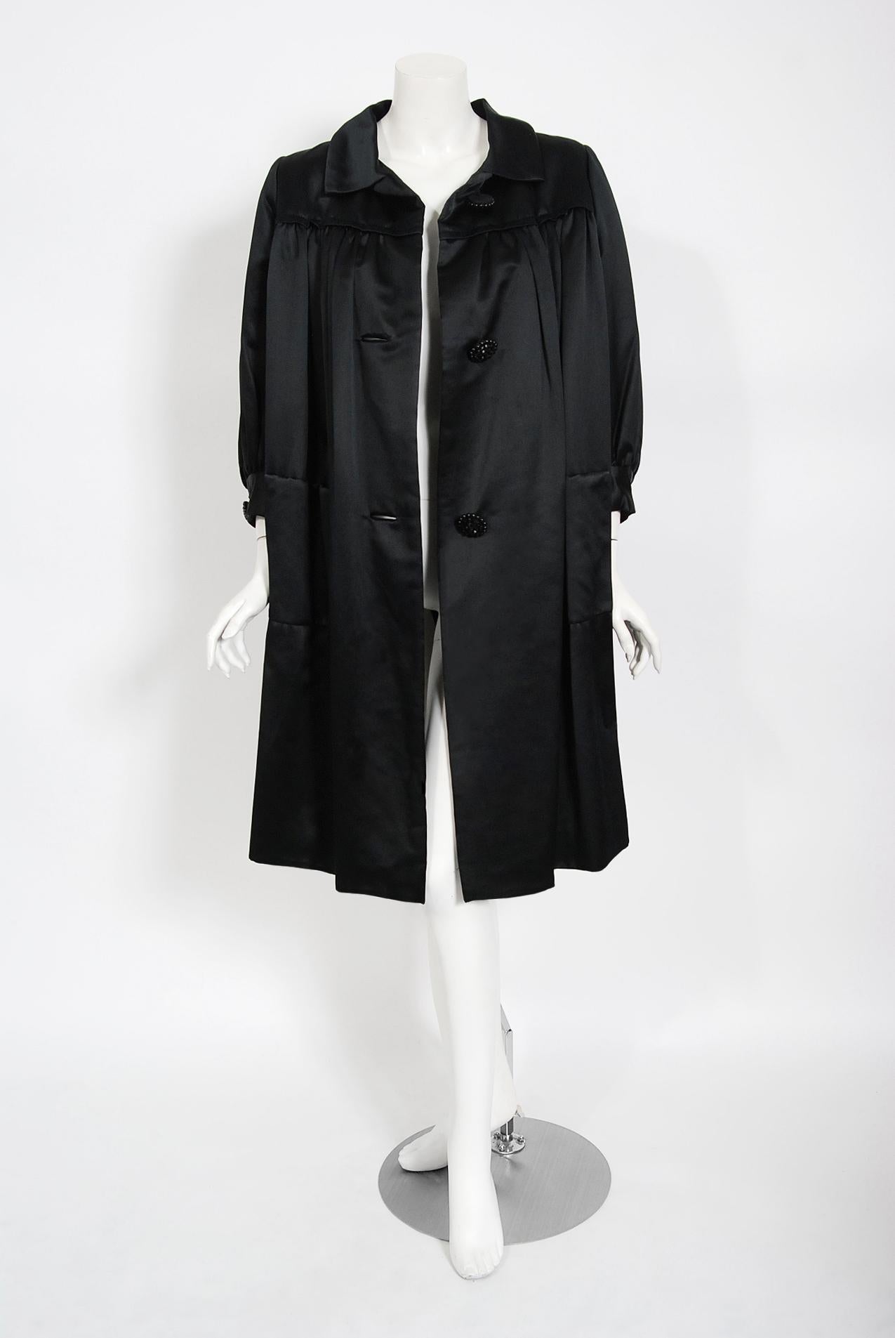 Vintage 1951 Traina-Norell Couture Black Duchess Satin Voluminous Pleated Coat For Sale 4