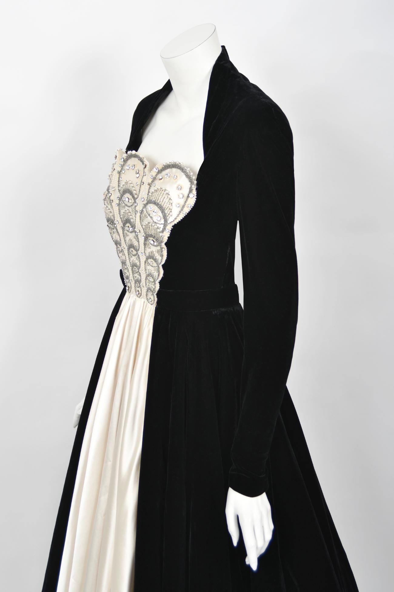 Vintage 1952 Nina Ricci Haute Couture Documented Ivory Satin & Black Velvet Gown 2