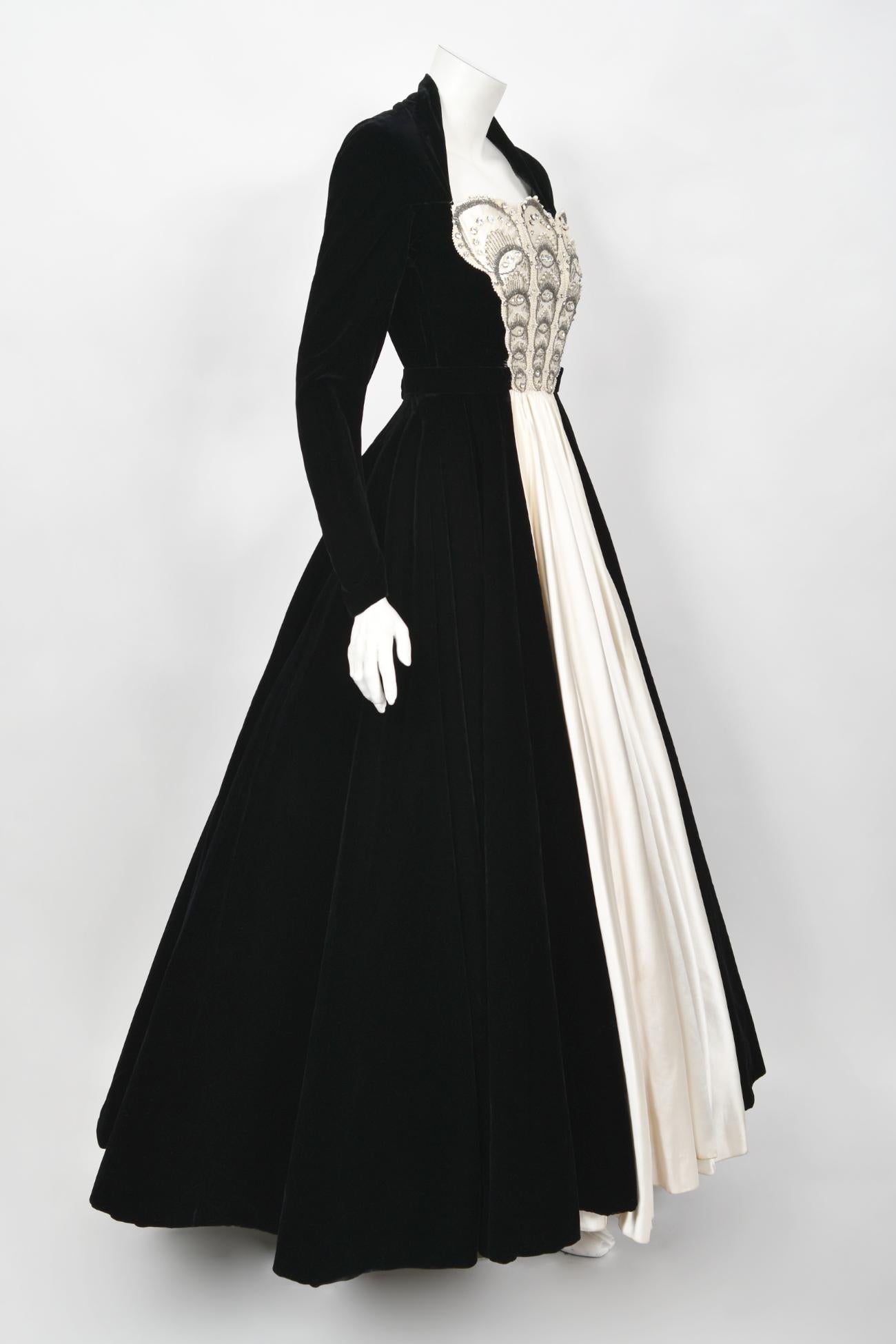 Vintage 1952 Nina Ricci Haute Couture Documented Ivory Satin & Black Velvet Gown 3