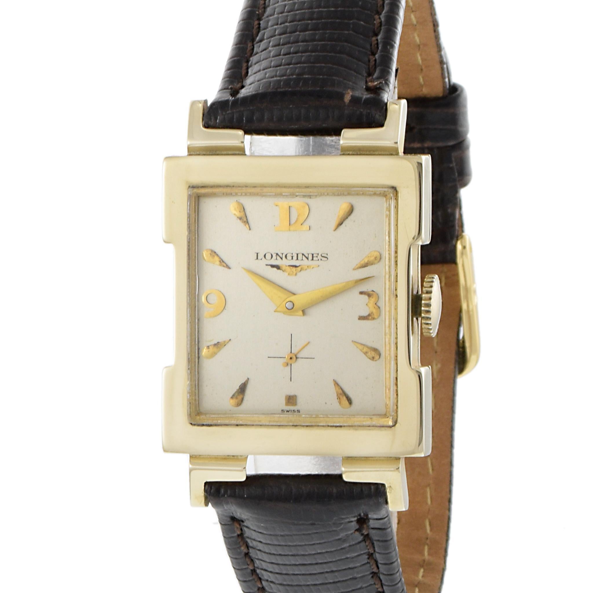 Vintage 1955 Longines 14K Yellow Gold Rectangular Dress Watch In Good Condition For Sale In New York, NY