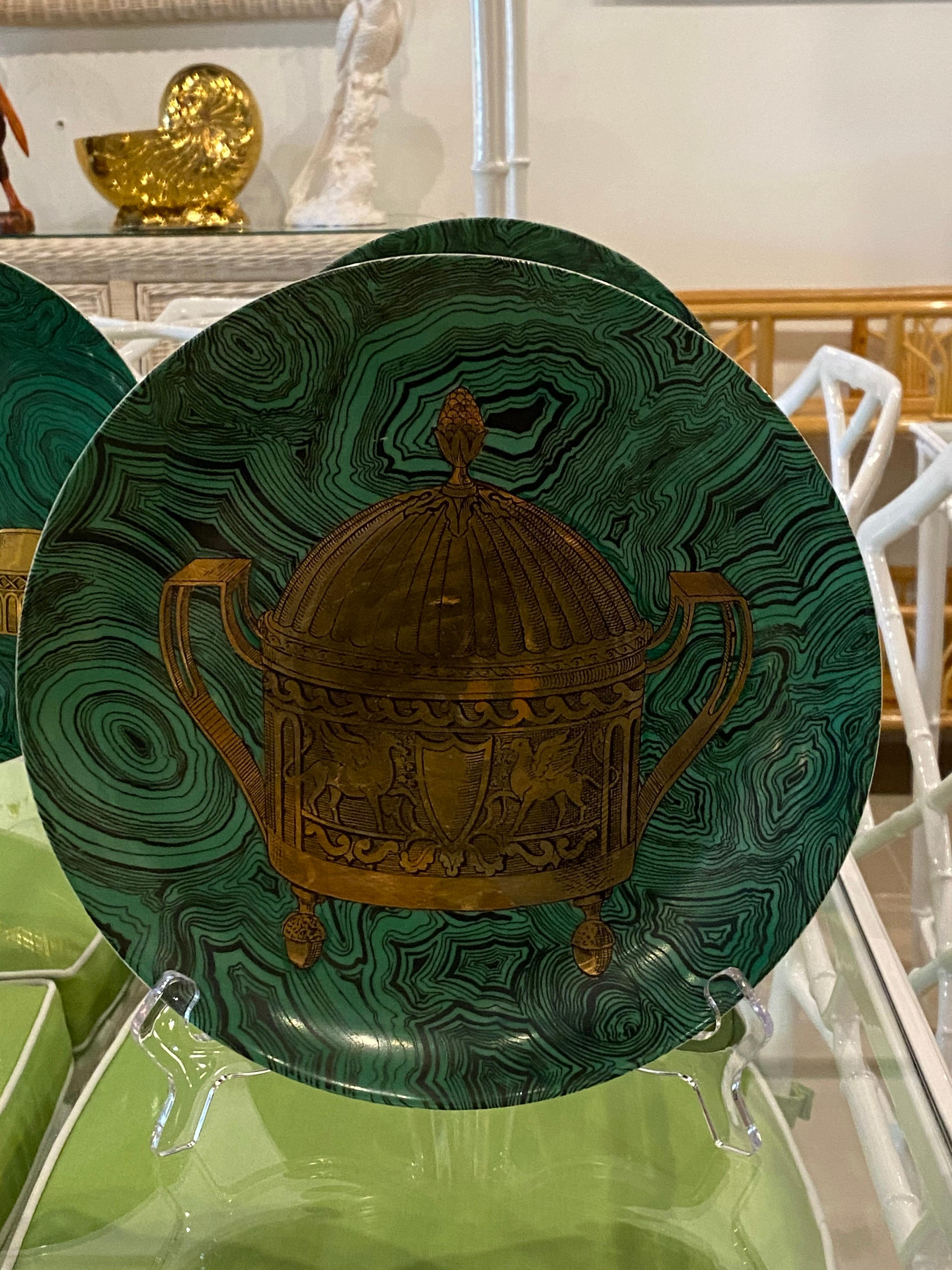 Vintage 1955 Piero Fornasetti Set of 6 Malachite Green & Gold Plates In Good Condition In West Palm Beach, FL