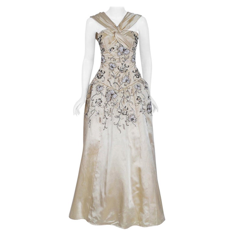 Vintage 1950's Pierre Balmain Couture Creme Beaded Embroidered Silk Bridal Gown For Sale