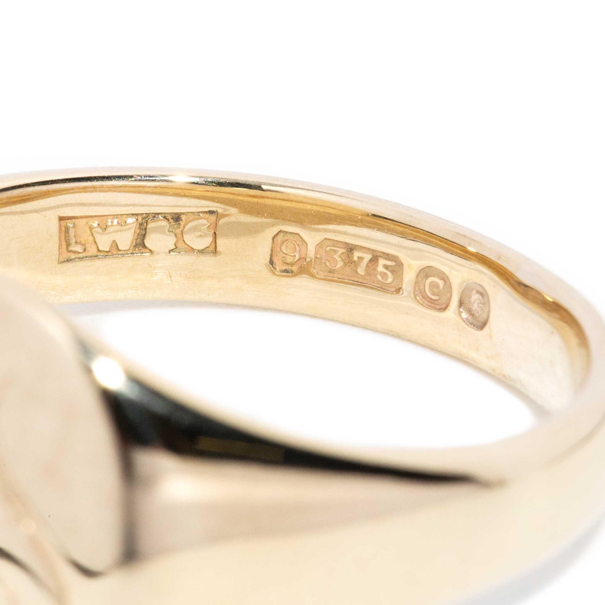 Vintage 1958 Oval Initialled Signet Ring 9 Carat Yellow Gold For Sale 5