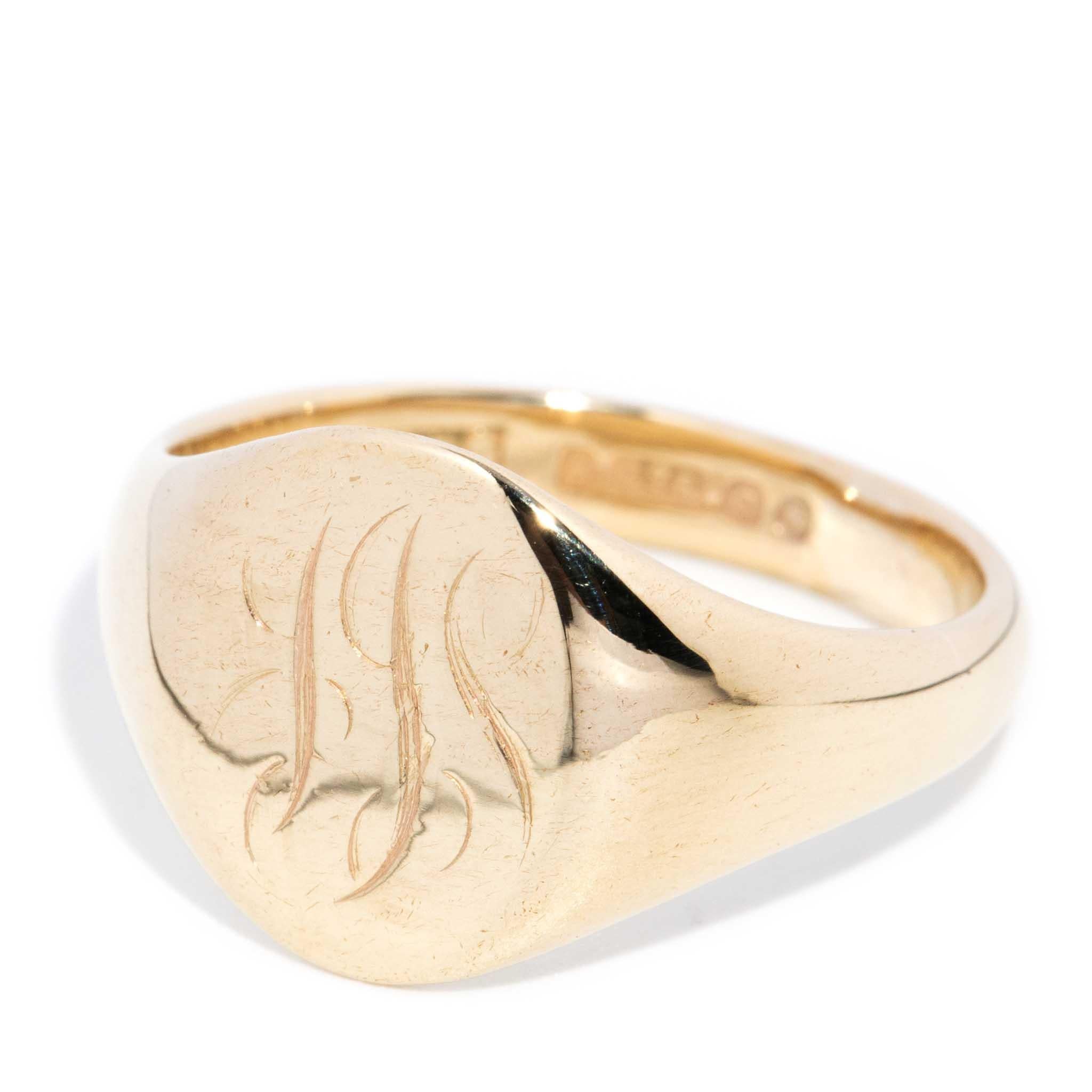 Modern Vintage 1958 Oval Initialled Signet Ring 9 Carat Yellow Gold For Sale