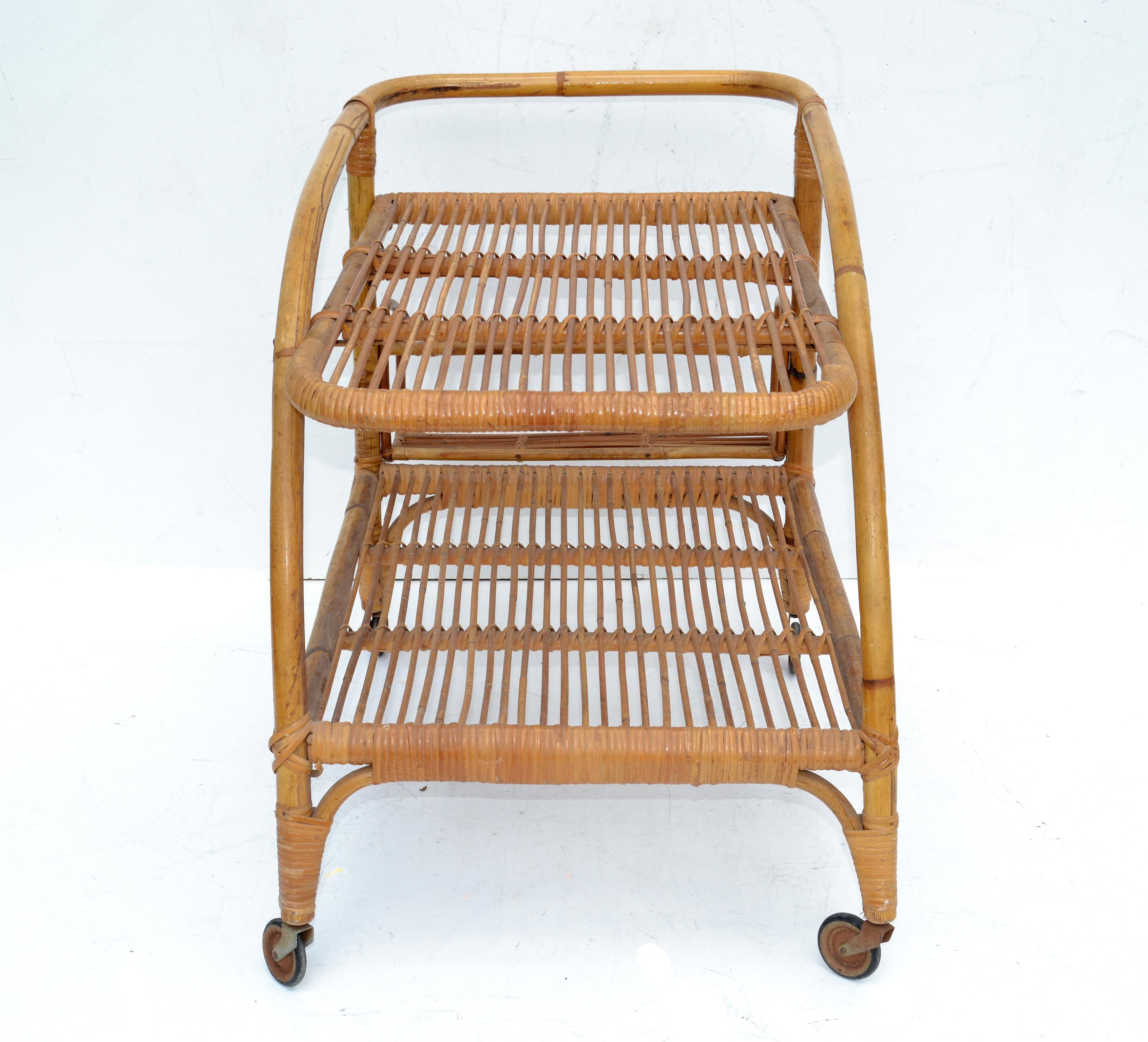 Vintage 1960 2 Tiers French Bamboo and Rattan Bar Cart In Good Condition For Sale In Miami, FL