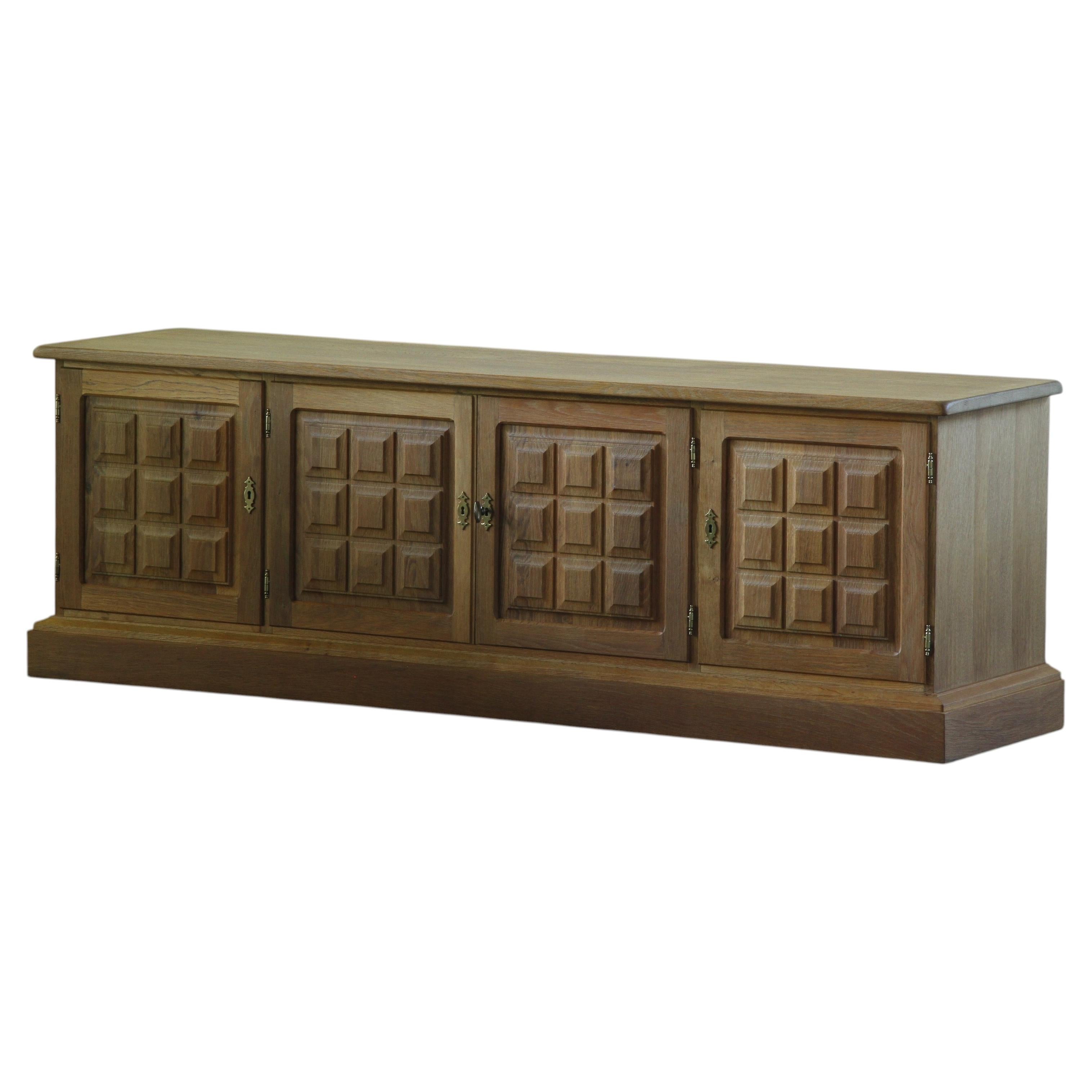 Vintage 1960/70s Danish Brutalist Light Oak Low Sideboard / Crezenda