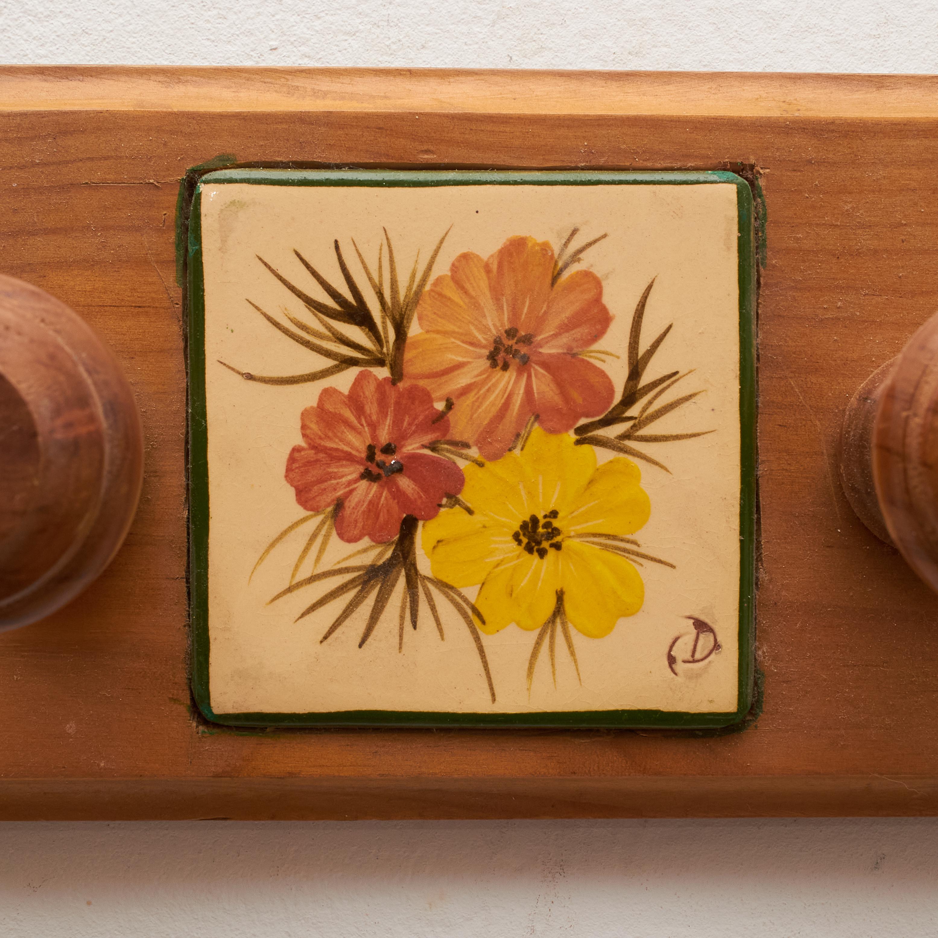 Mid-20th Century Vintage 1960 Catalan Artist Diaz Costa Hand-Painted Ceramic and Wood Hanger For Sale