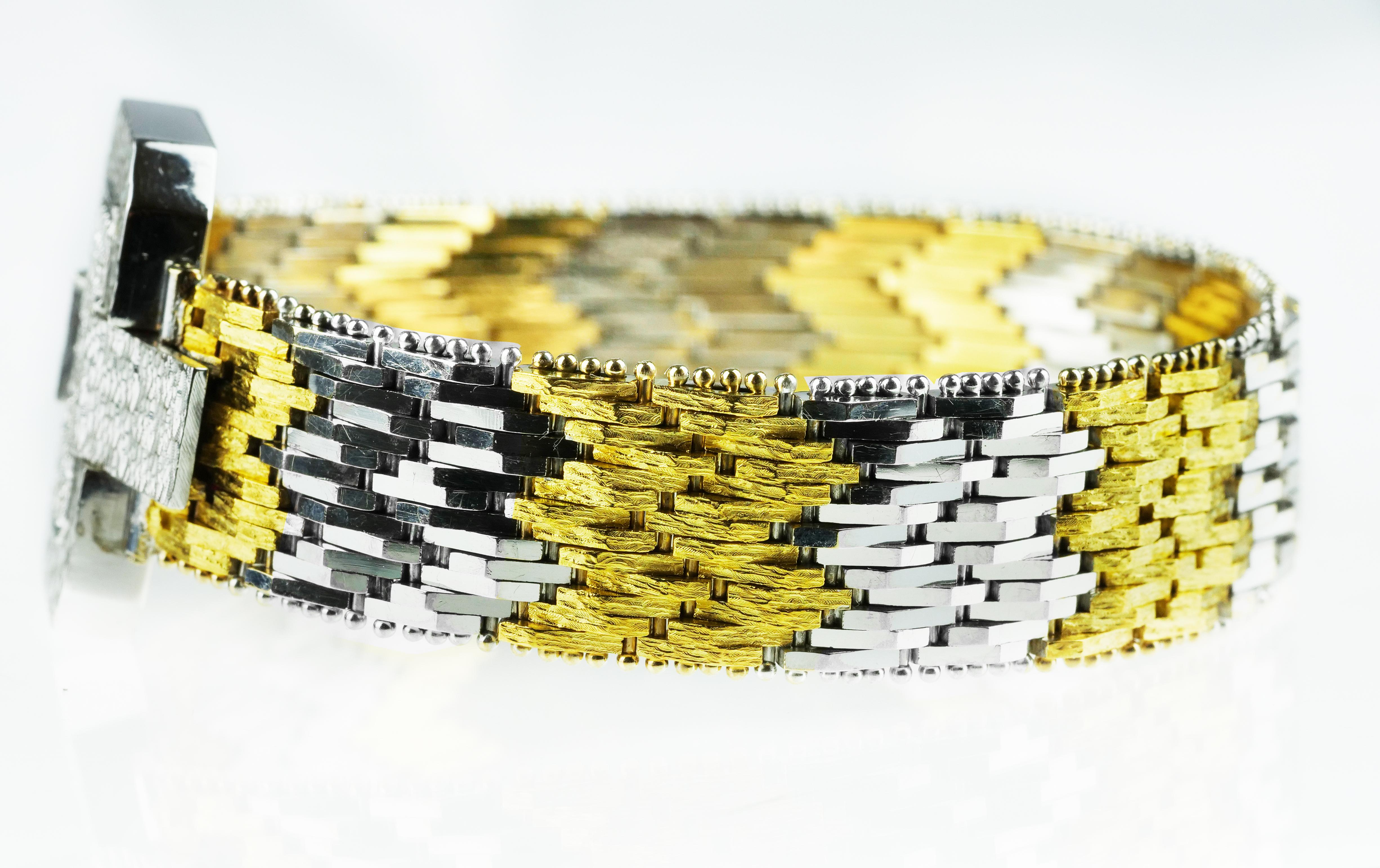 Vintage 1960 Diamond Wide Buckle Bracelet in Bimetal 18 K White & Yellow Gold In Excellent Condition For Sale In London, GB