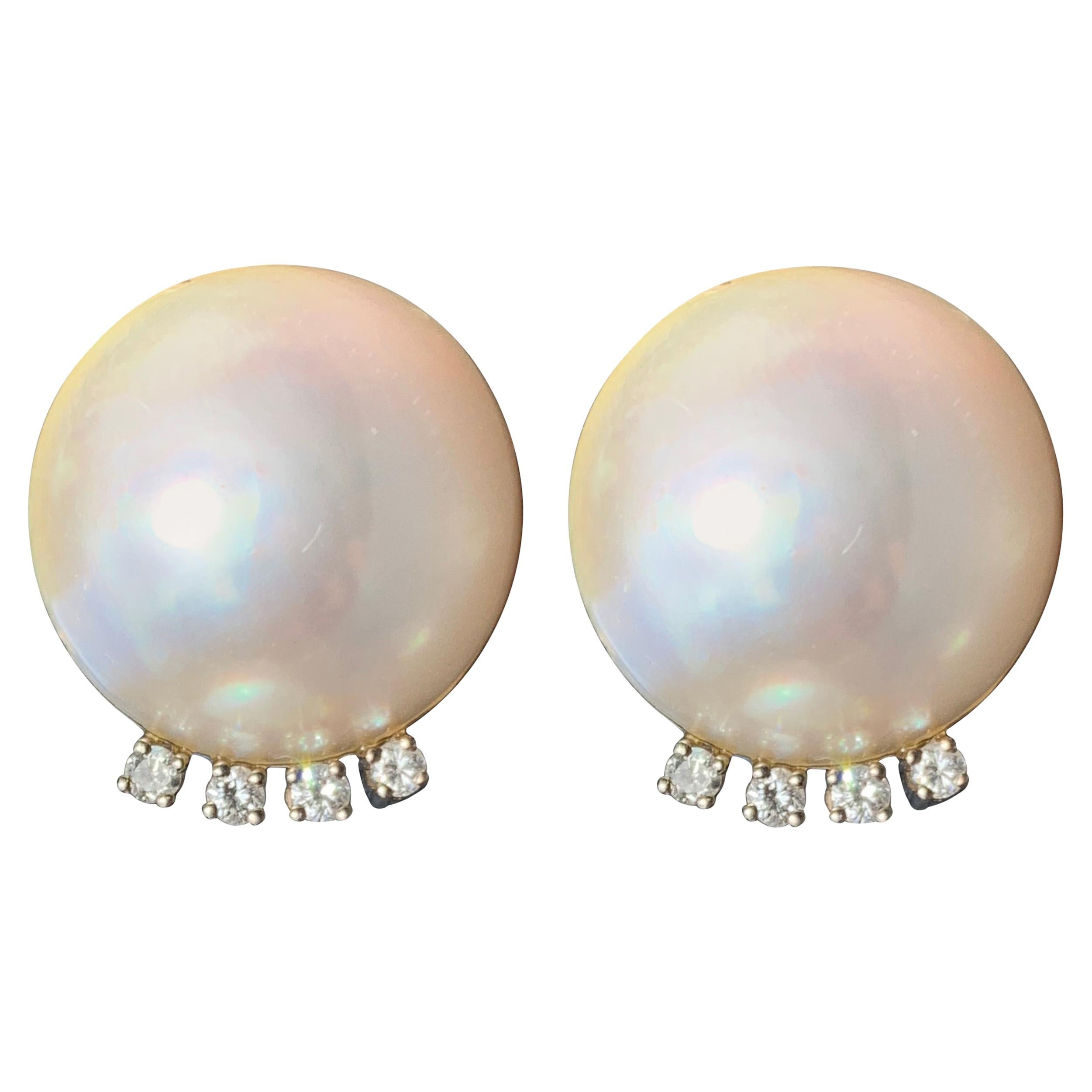 Clips d'oreilles vintage en or blanc 14 carats avec perles Mabé et diamants, années 1960
