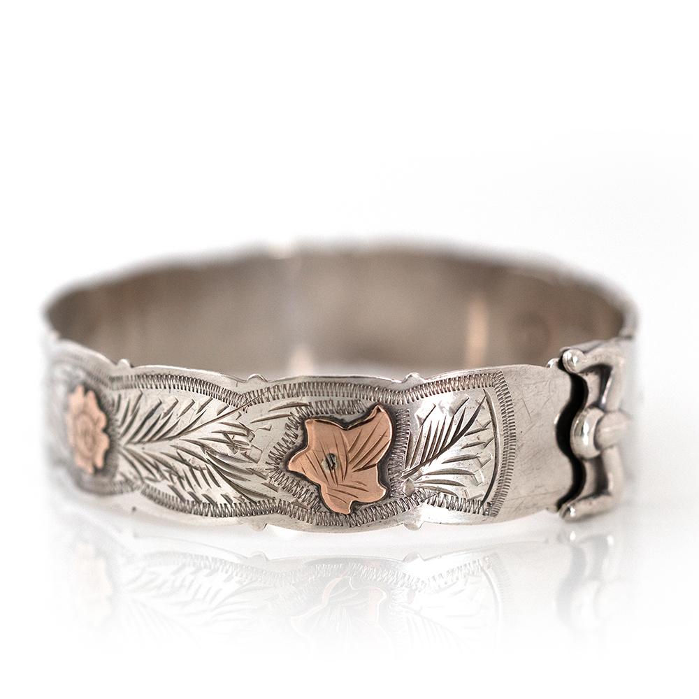Rétro Vintage 1960 Scottish Silver and Rose Gold Ivy Bangle Bracelet en vente