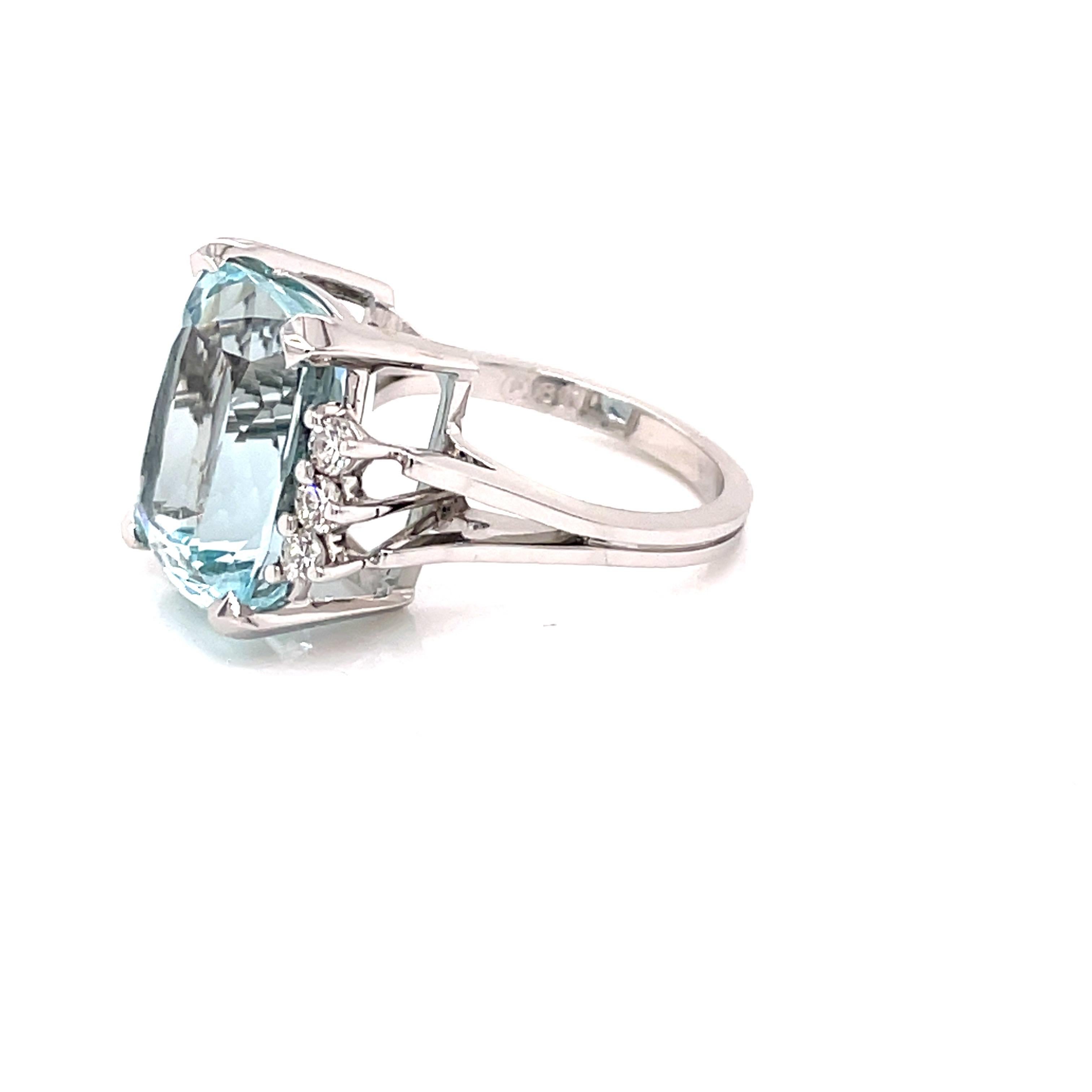 Vintage 1960's 10ct Cushion Cut Aquamarine Ring with Diamonds For Sale 2