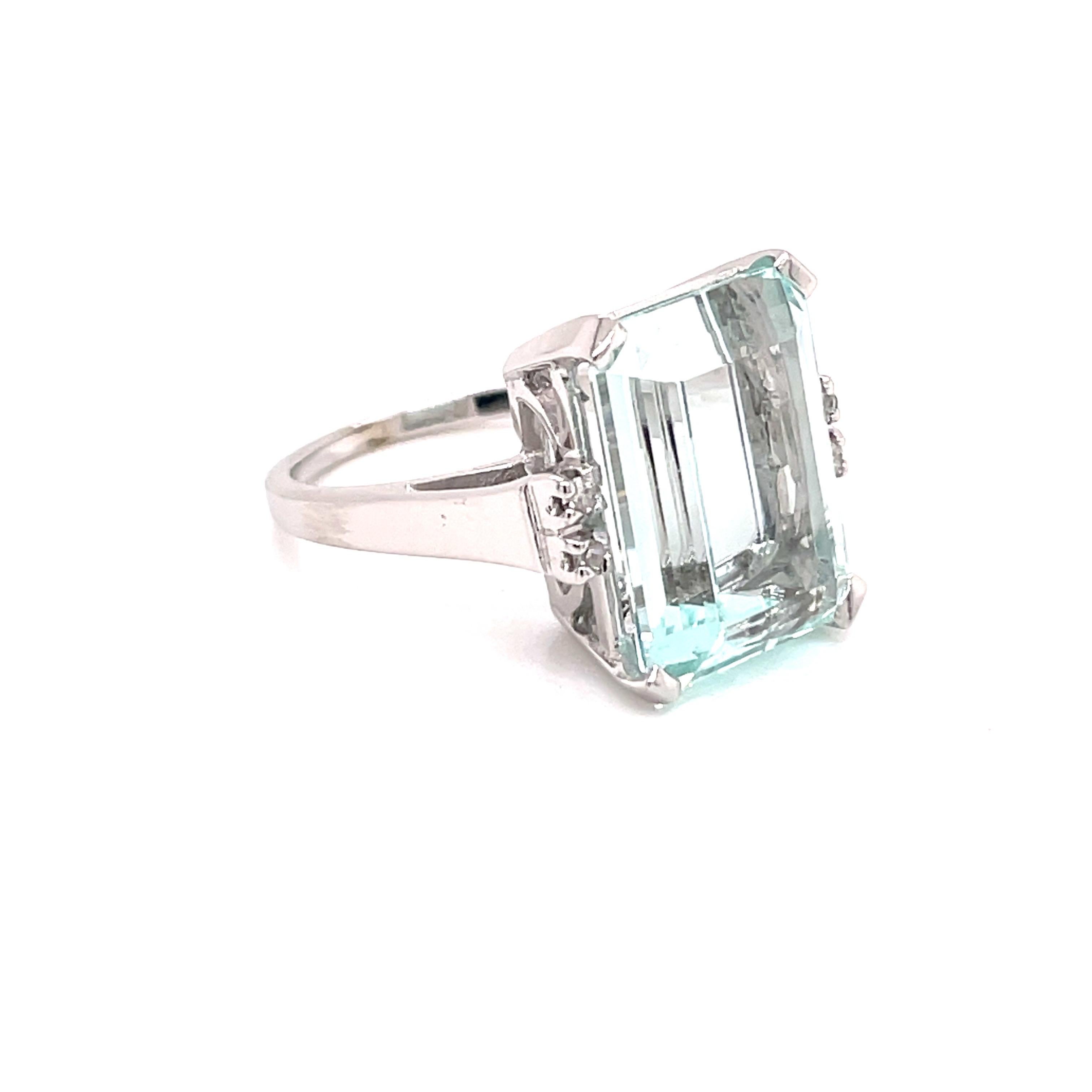 vintage emerald cut aquamarine ring