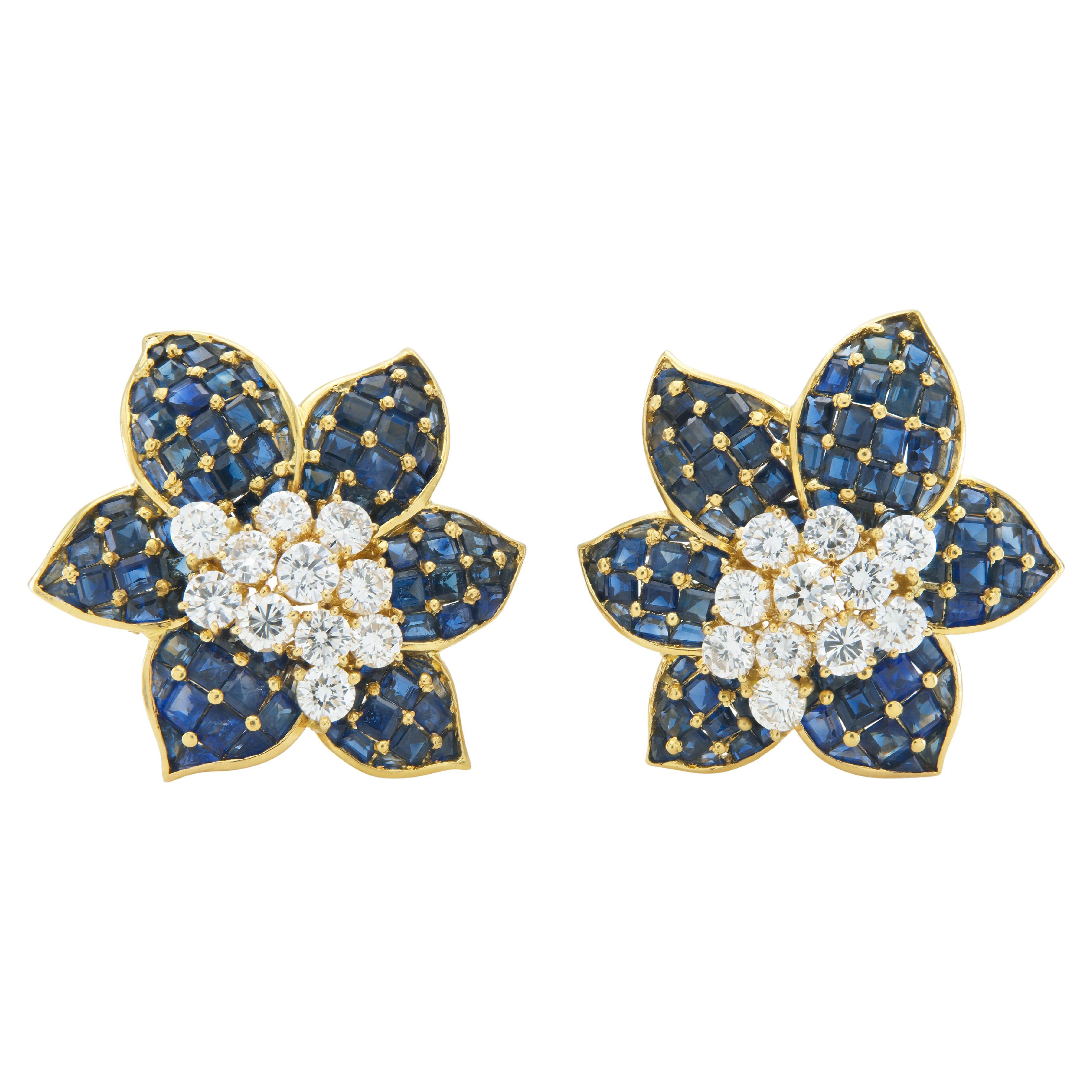 Boucles d
oreilles fleurs en saphir 12.00 carats et diamant 2.50 carats, Vintage 1960s
