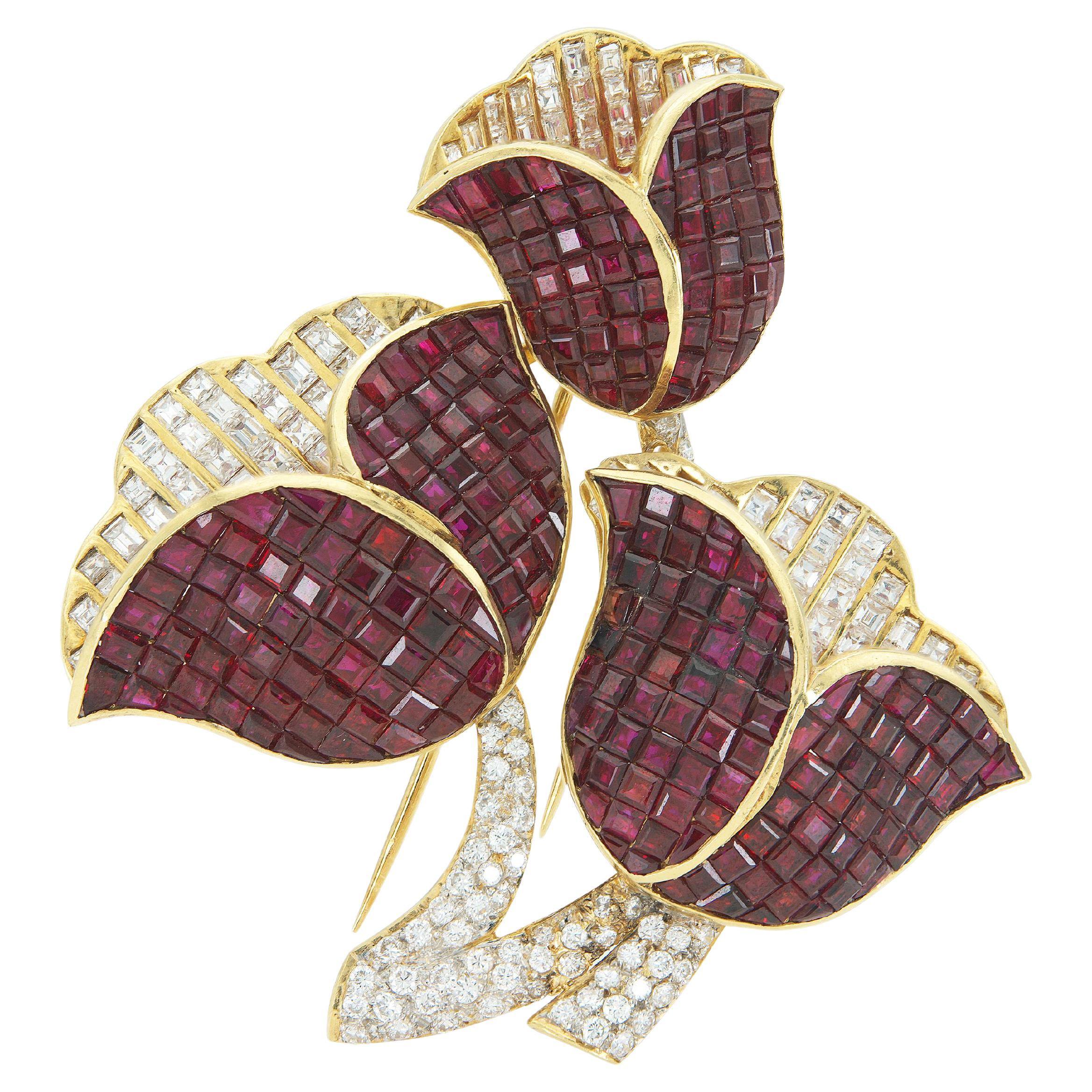 Vintage 1960er Jahre 13,00 Karat Rubin und 10,00 Karat Diamant Tulpen Brosche