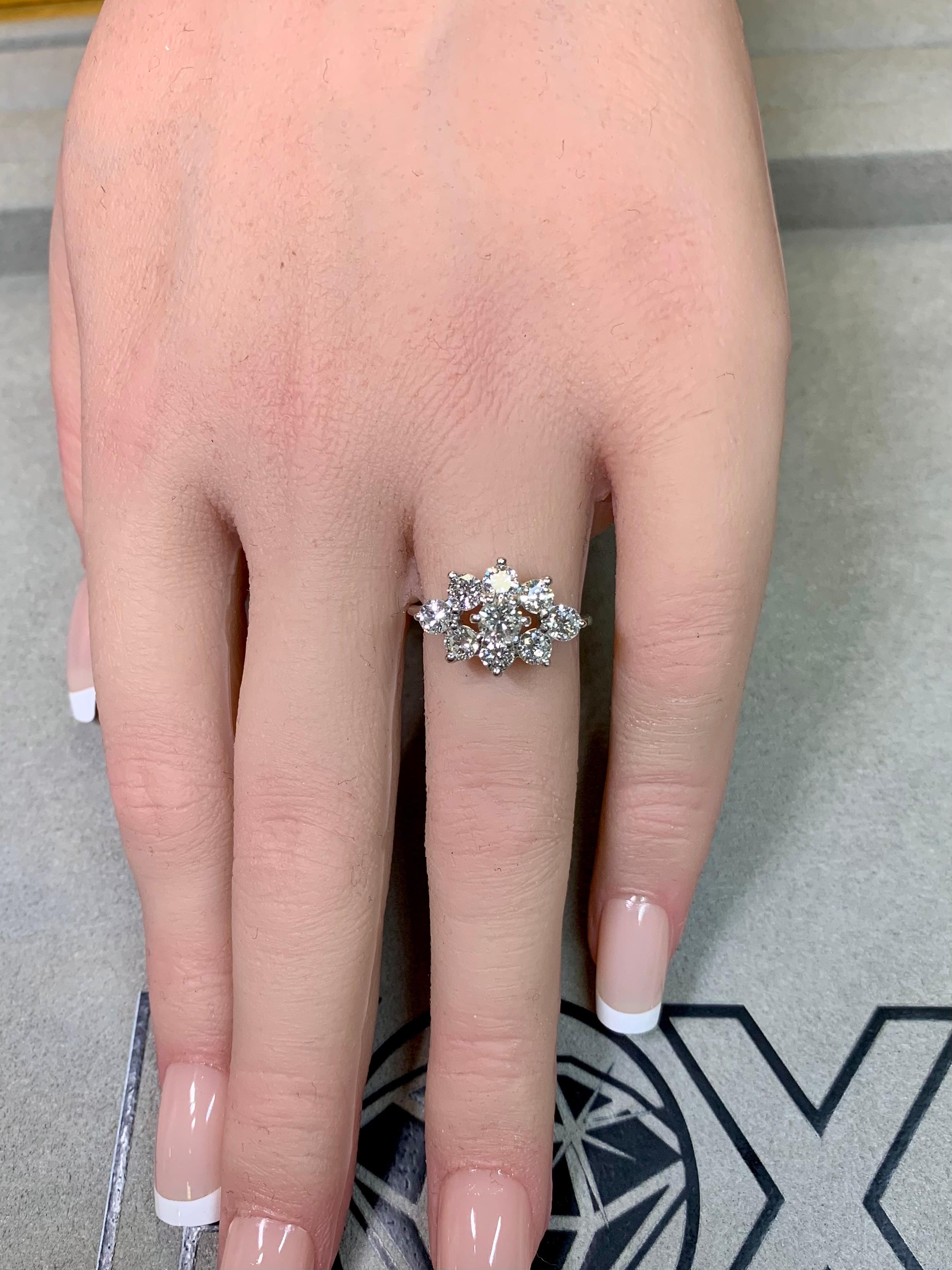 Vintage 1960's 14K Prong Set Diamond Cluster Cocktail Ring G Vs1 Sz 7.5 im Angebot 5