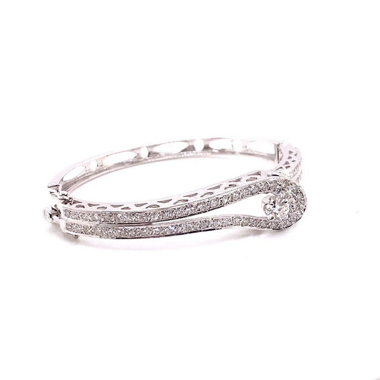 Vintage 1960's 14k White Gold Diamond Bangle In Good Condition For Sale In Boston, MA