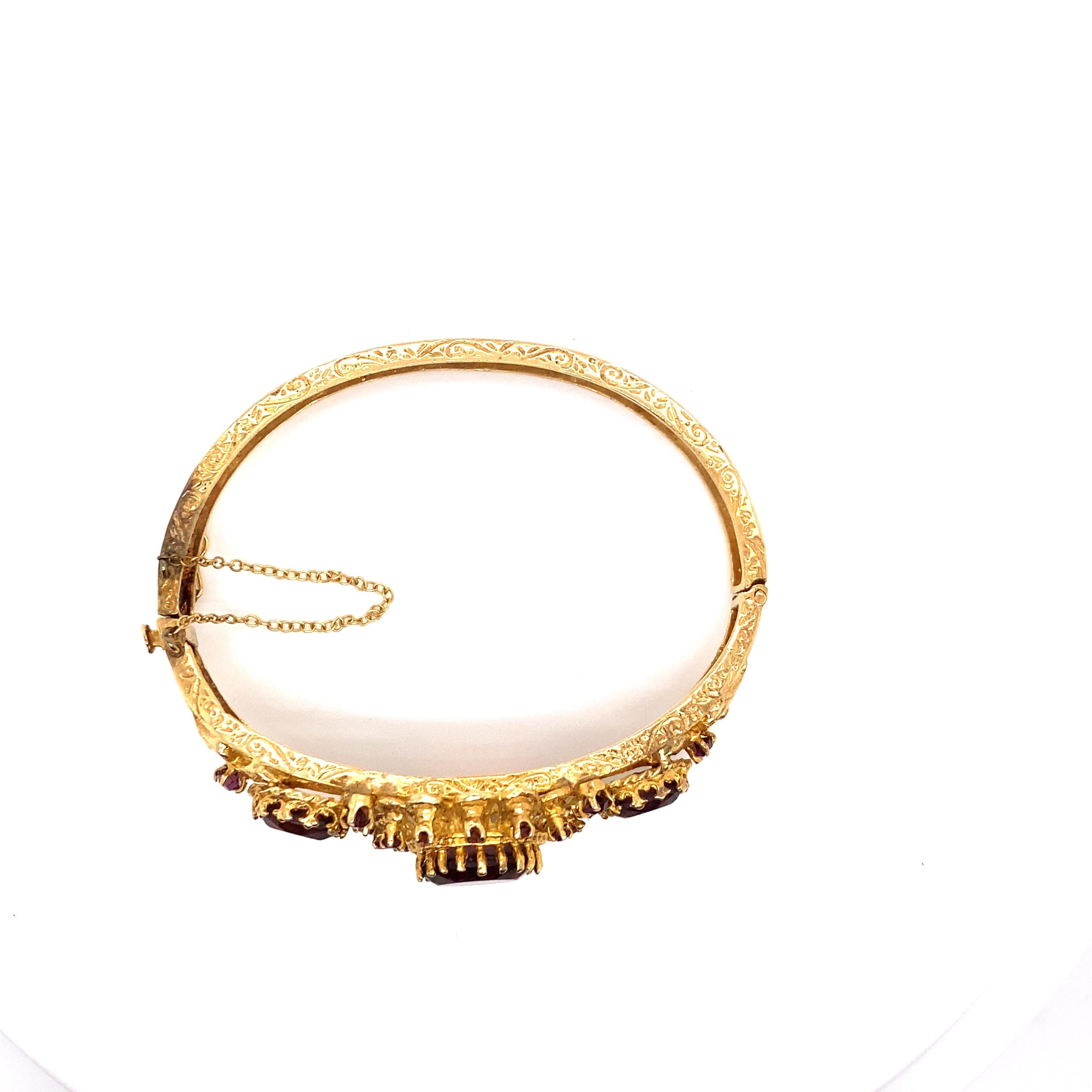 Victorian Vintage 1960's 14K Yellow Gold Bangle Bracelet with Purple Stones For Sale