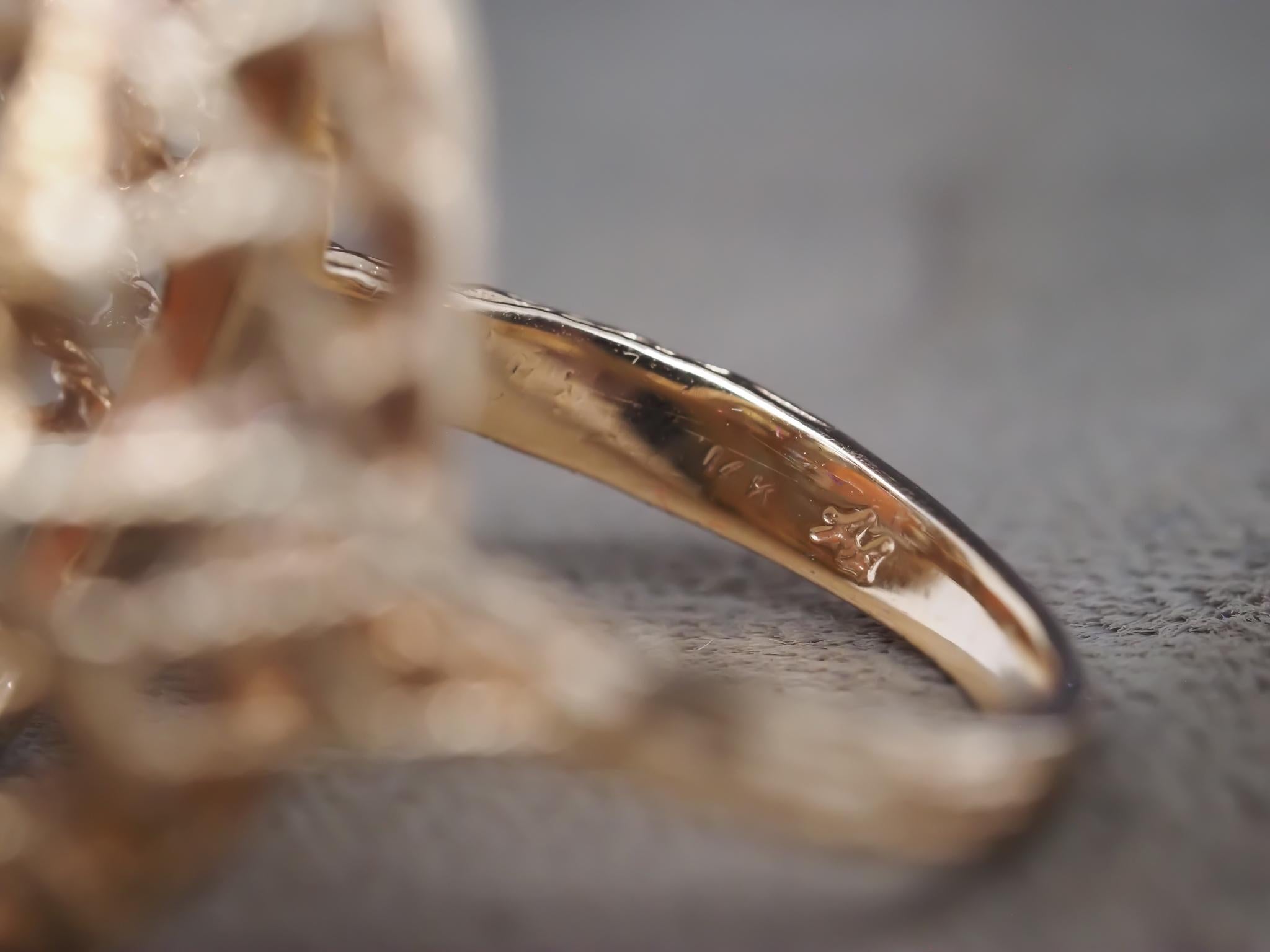 Vintage 1960er Jahre 14K Gelbgold Koralle und Diamant Cocktail-Ring im Angebot 4