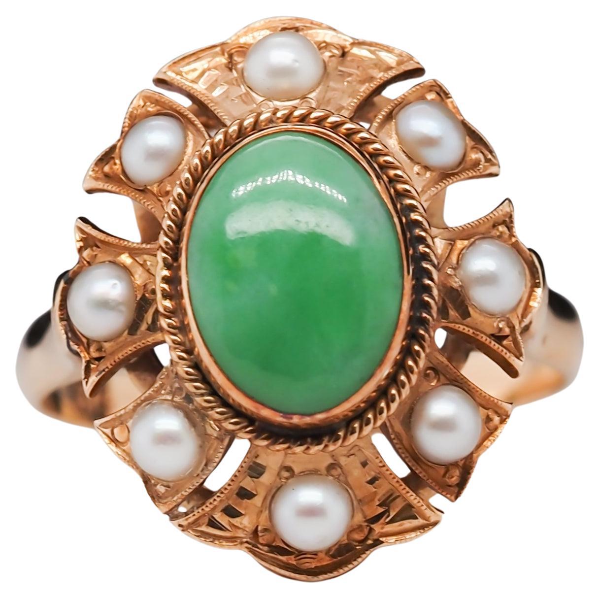 Vintage 1960s 14K Yellow Gold Jade and Pearl Cocktail Ring For Sale