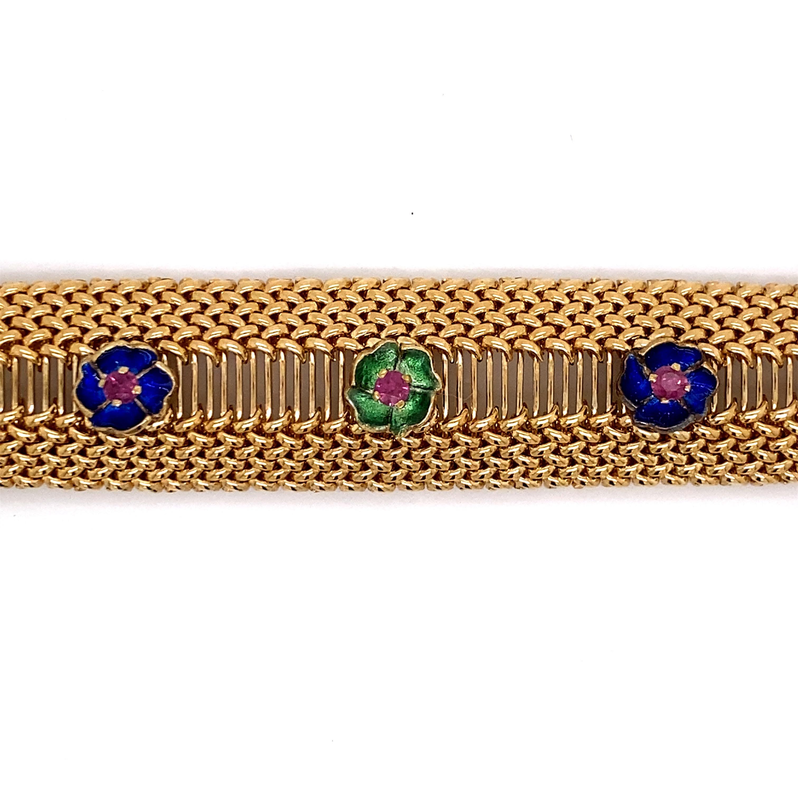 Vintage 1960s 14 Karat Yellow Gold Mesh Bracelet with Enamel Flowers and Rubies In Good Condition For Sale In Boston, MA