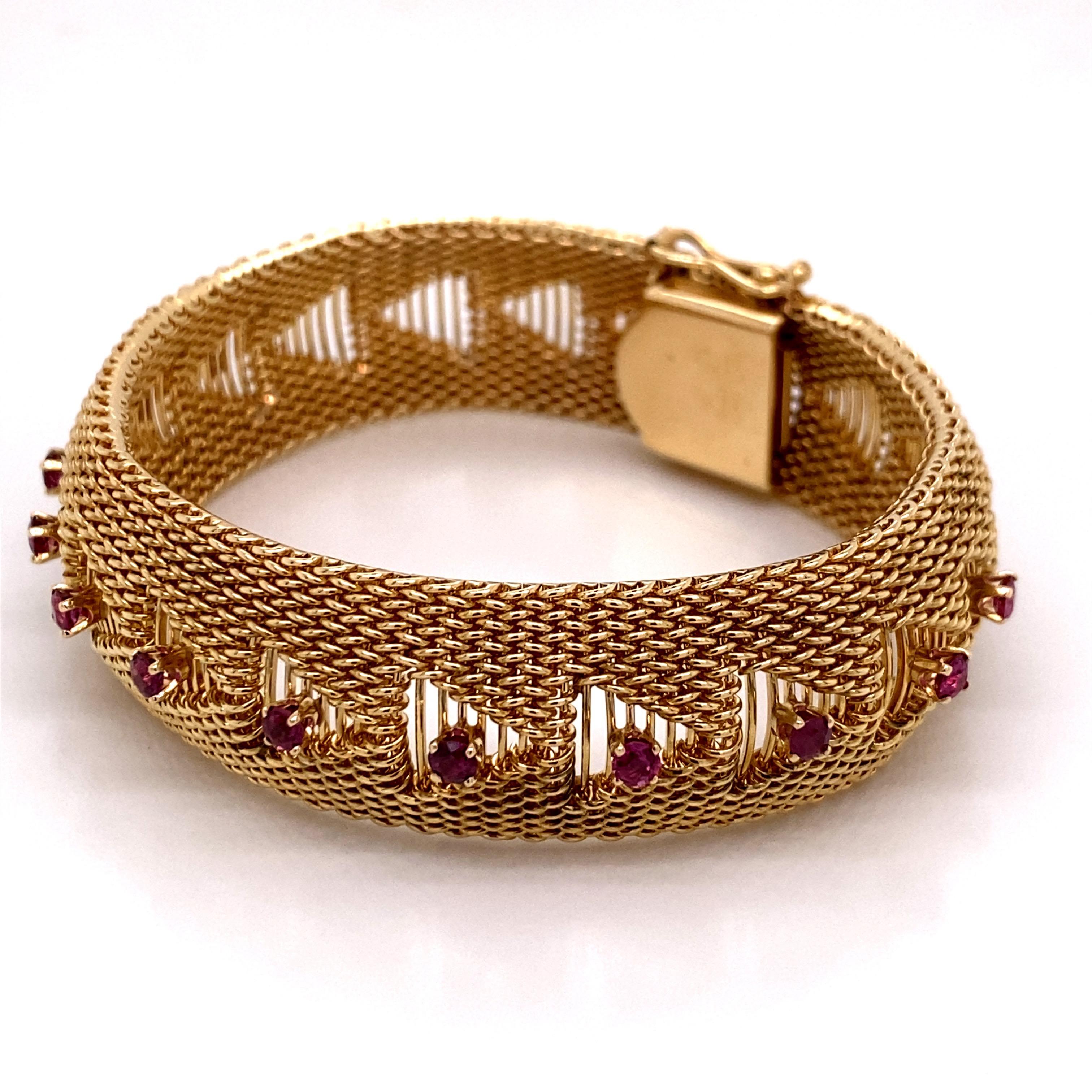 Modern Vintage 1960s 14 Karat Yellow Gold Mesh Bracelet with Rubies For Sale