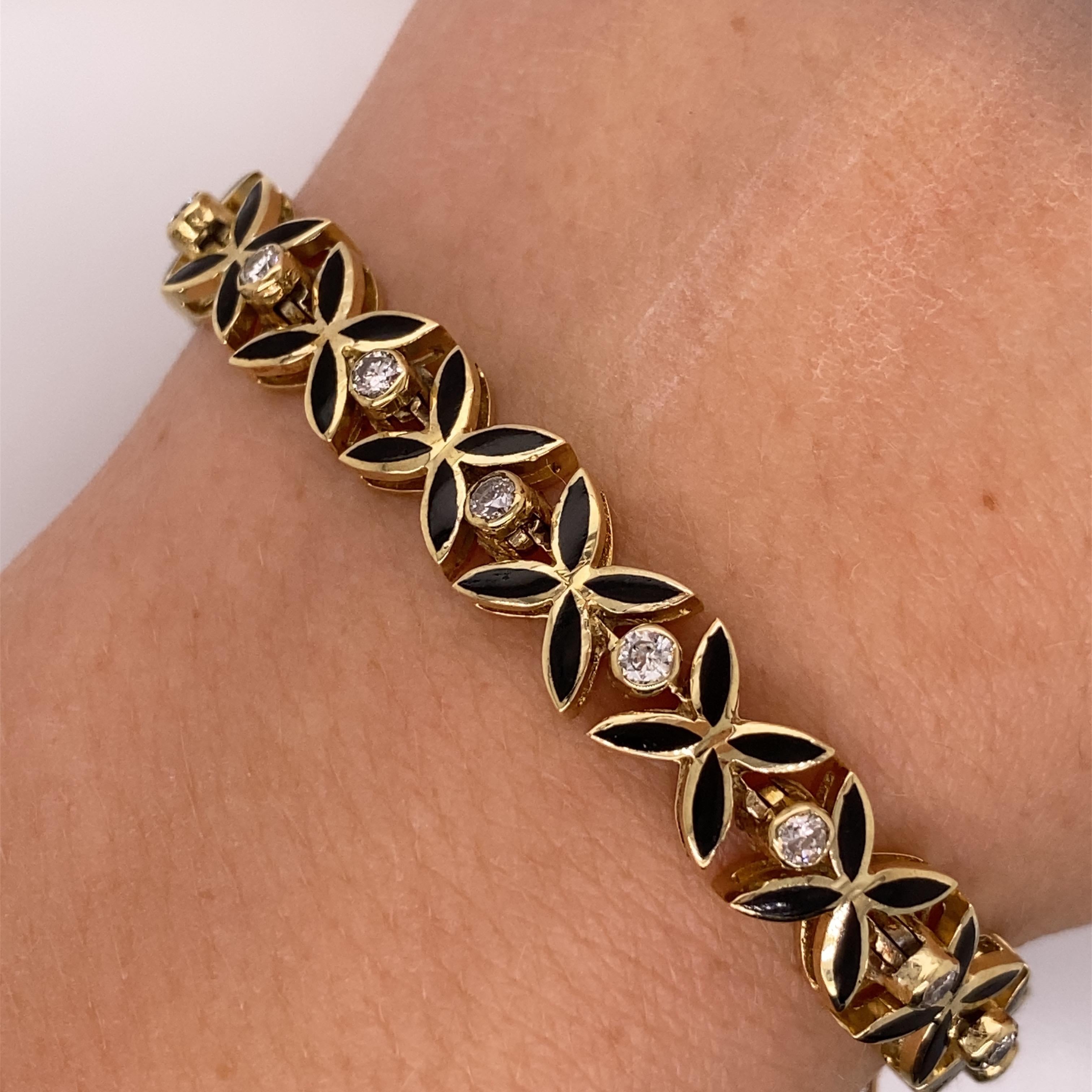 Women's Vintage 1960s 14 Karat Yellow Gold Diamond and Black Enamel Bracelet For Sale