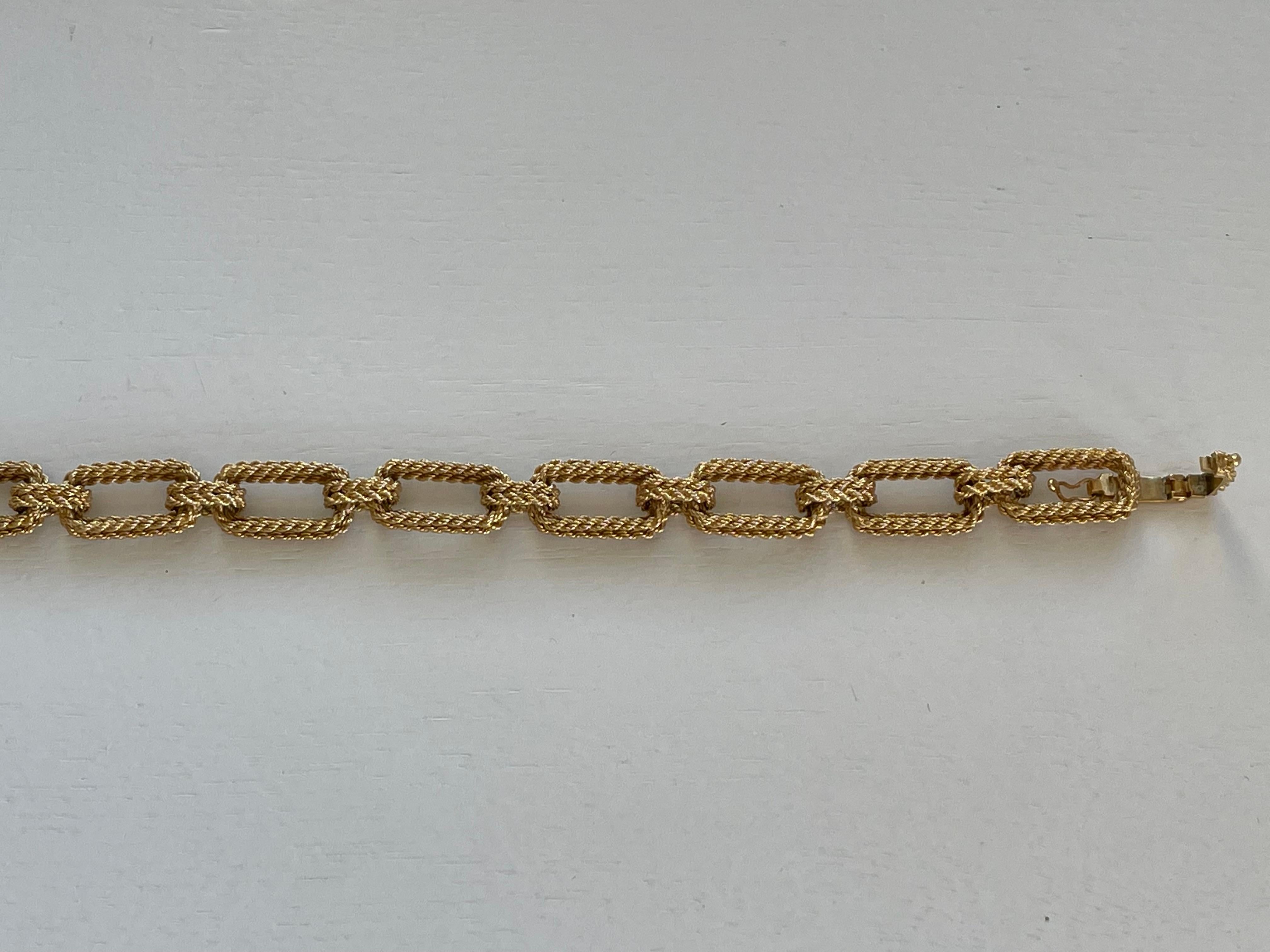 Vintage 1960s 18 K Yellow Gold Link Bracelet In Excellent Condition In Zurich, Zollstrasse
