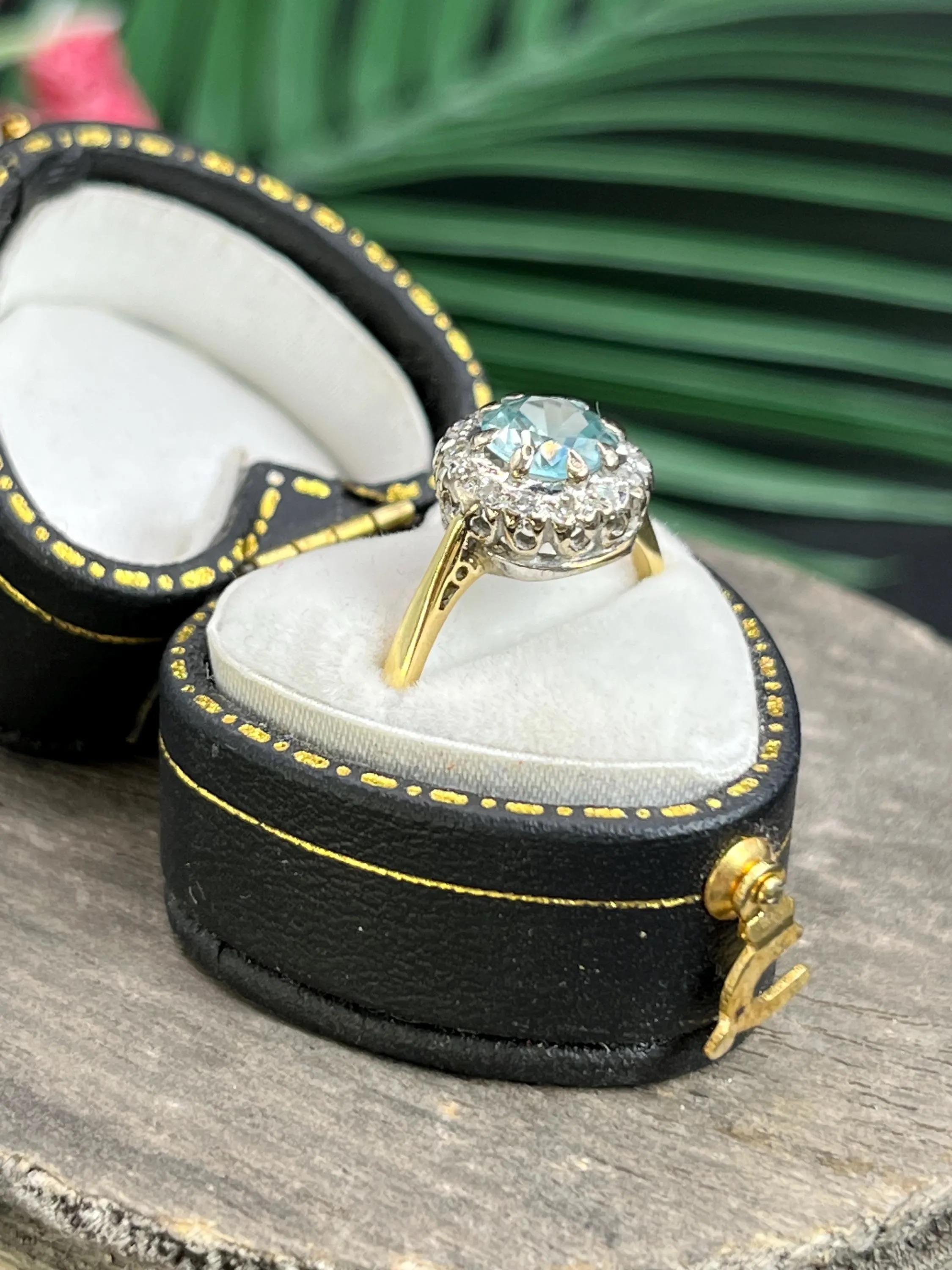 Anello a grappolo con zircone e diamante in oro 18 ct, Vintage By, anni '60 in vendita 3