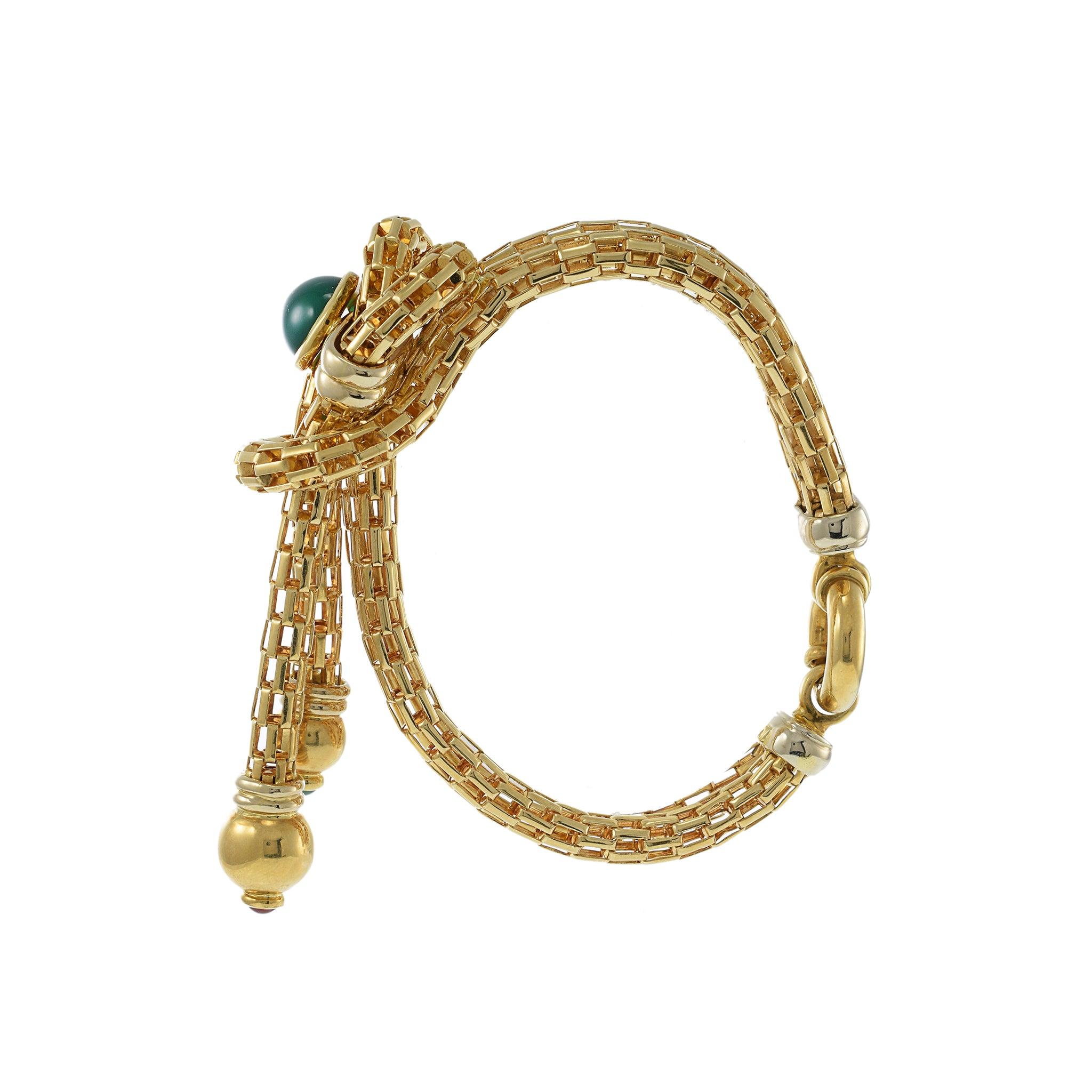 Bracelet vintage des années 1960 en or jaune 18KT avec pompons en maille en vente 2