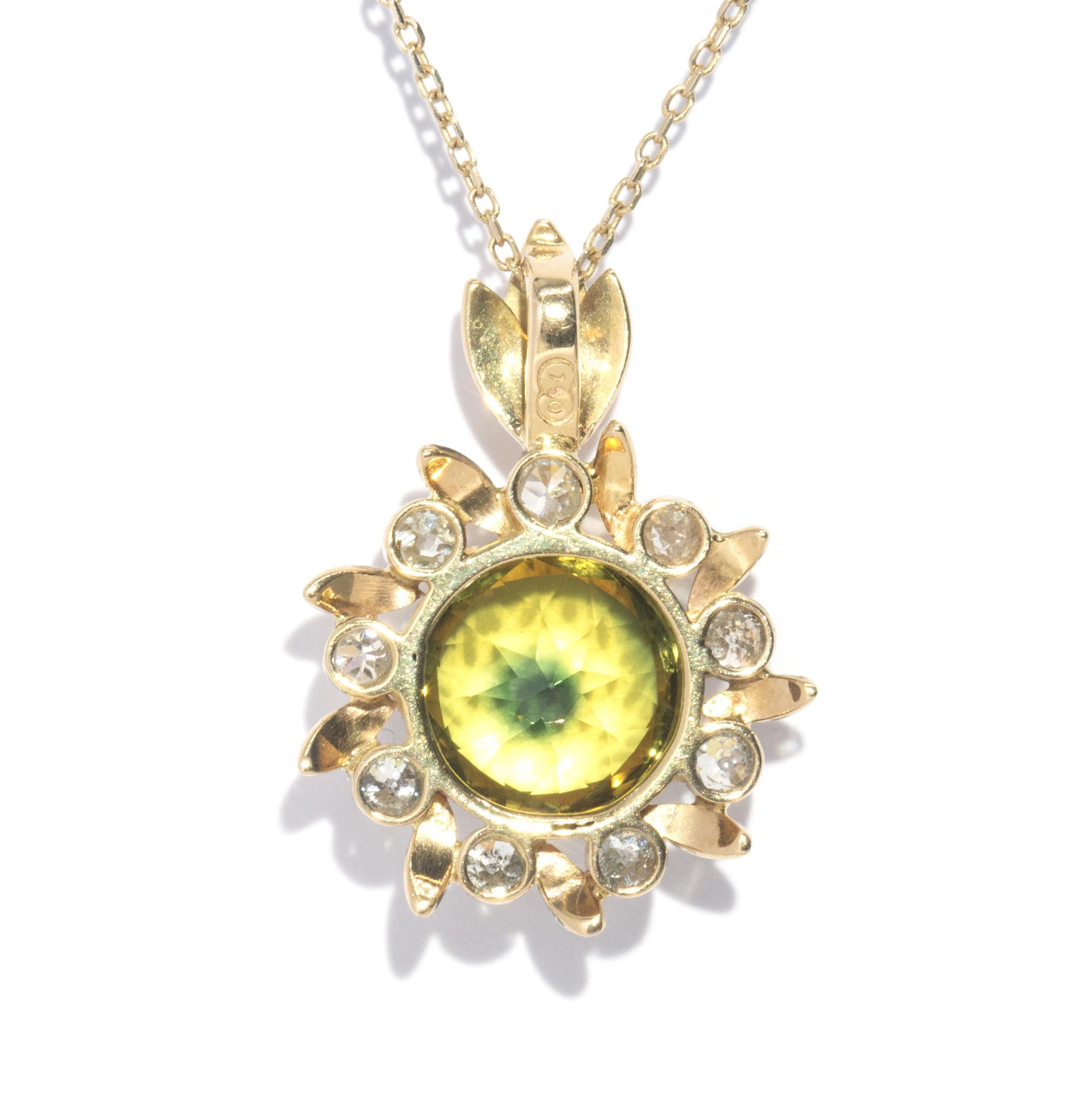 Pendentif tournesol en or 18 carats, diamants et saphir partiel de 4,65 carats, années 1960 en vente 5