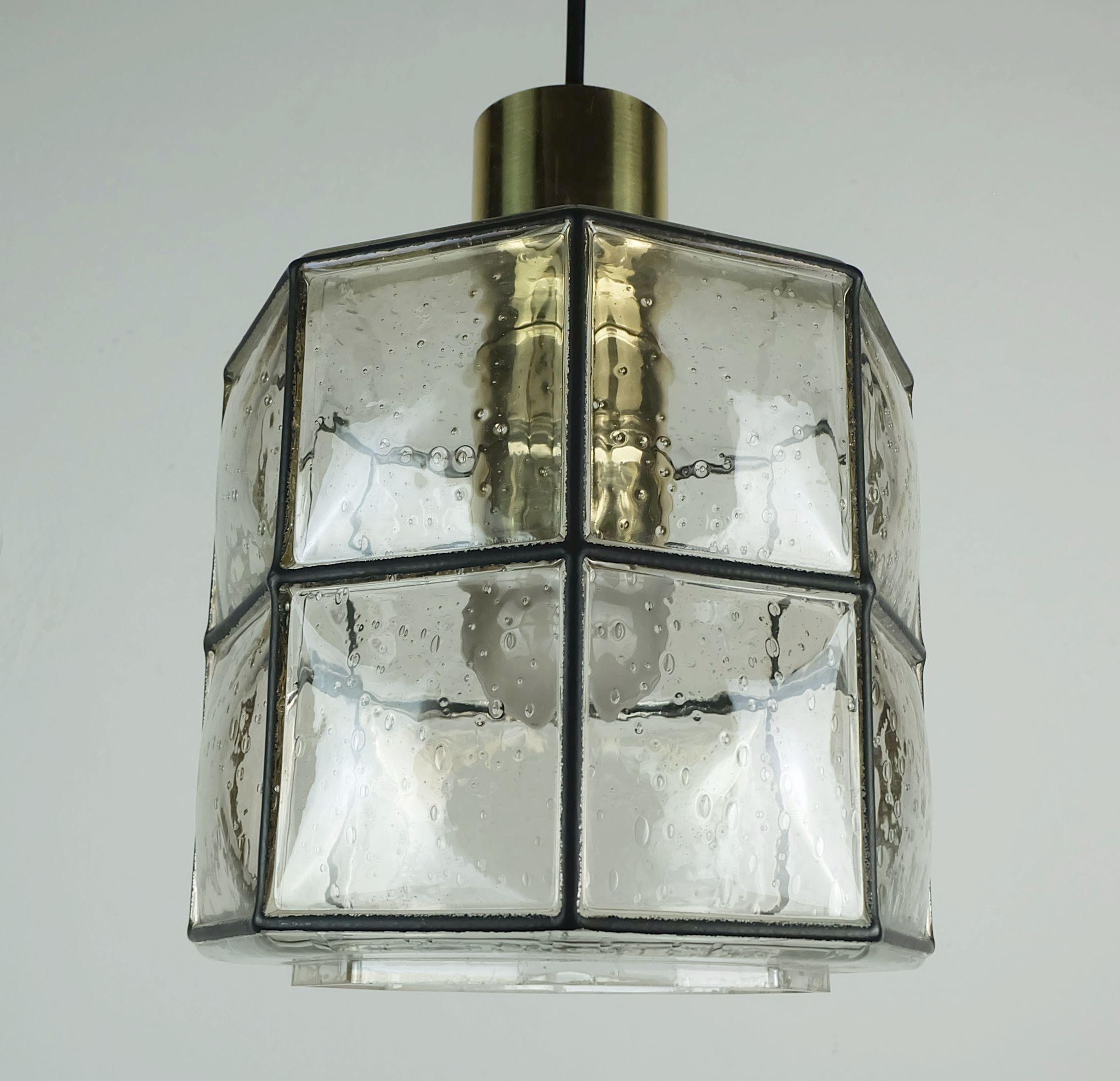 Tedesco vintage 1960s 70s glashuette limburg PENDANT LAMPADA in vetro trasparente e ottone in vendita