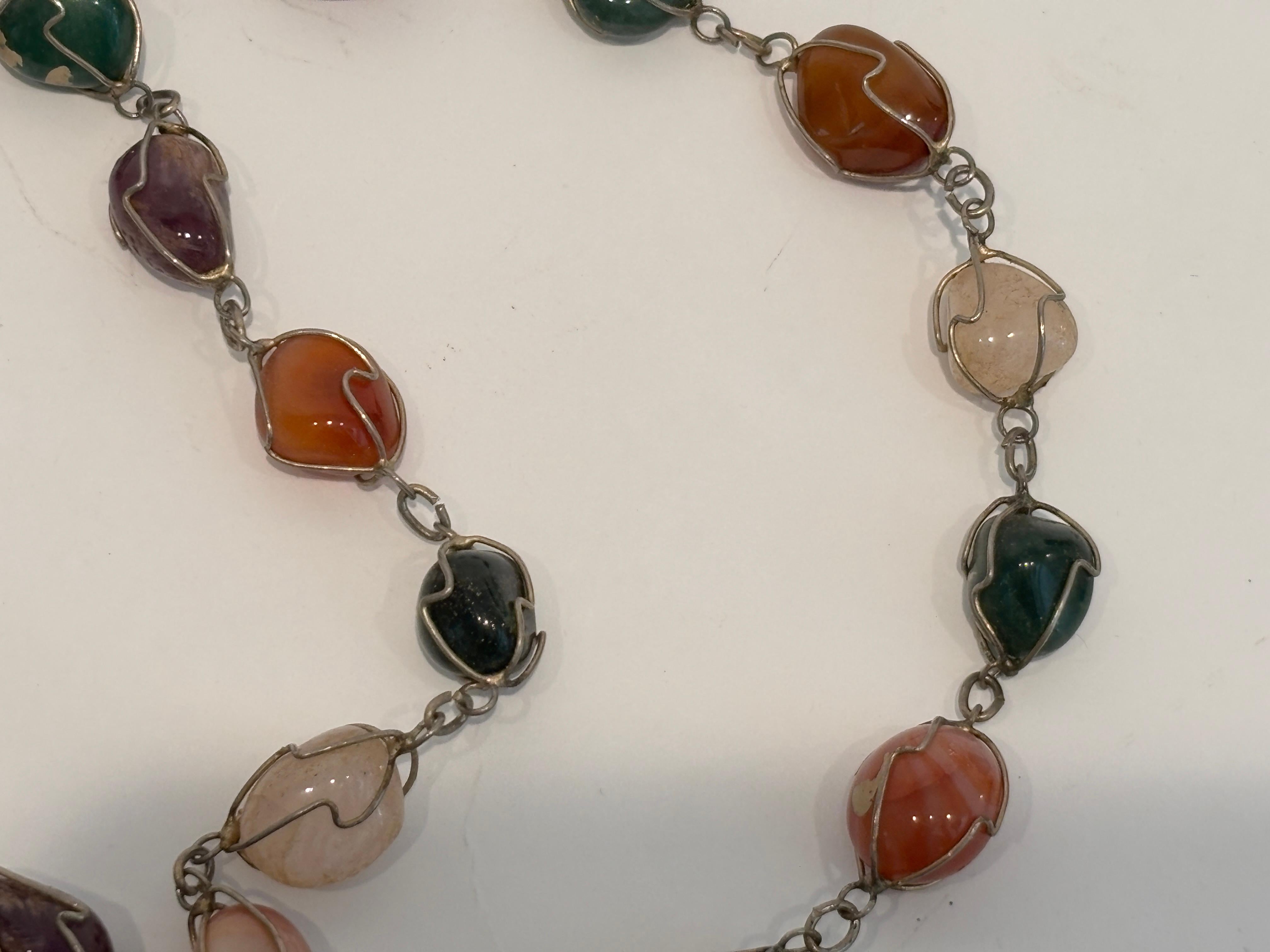 Vintage 1960s-70s Semi-Precious Stone Necklace Silver Wire Cage Design en vente 7