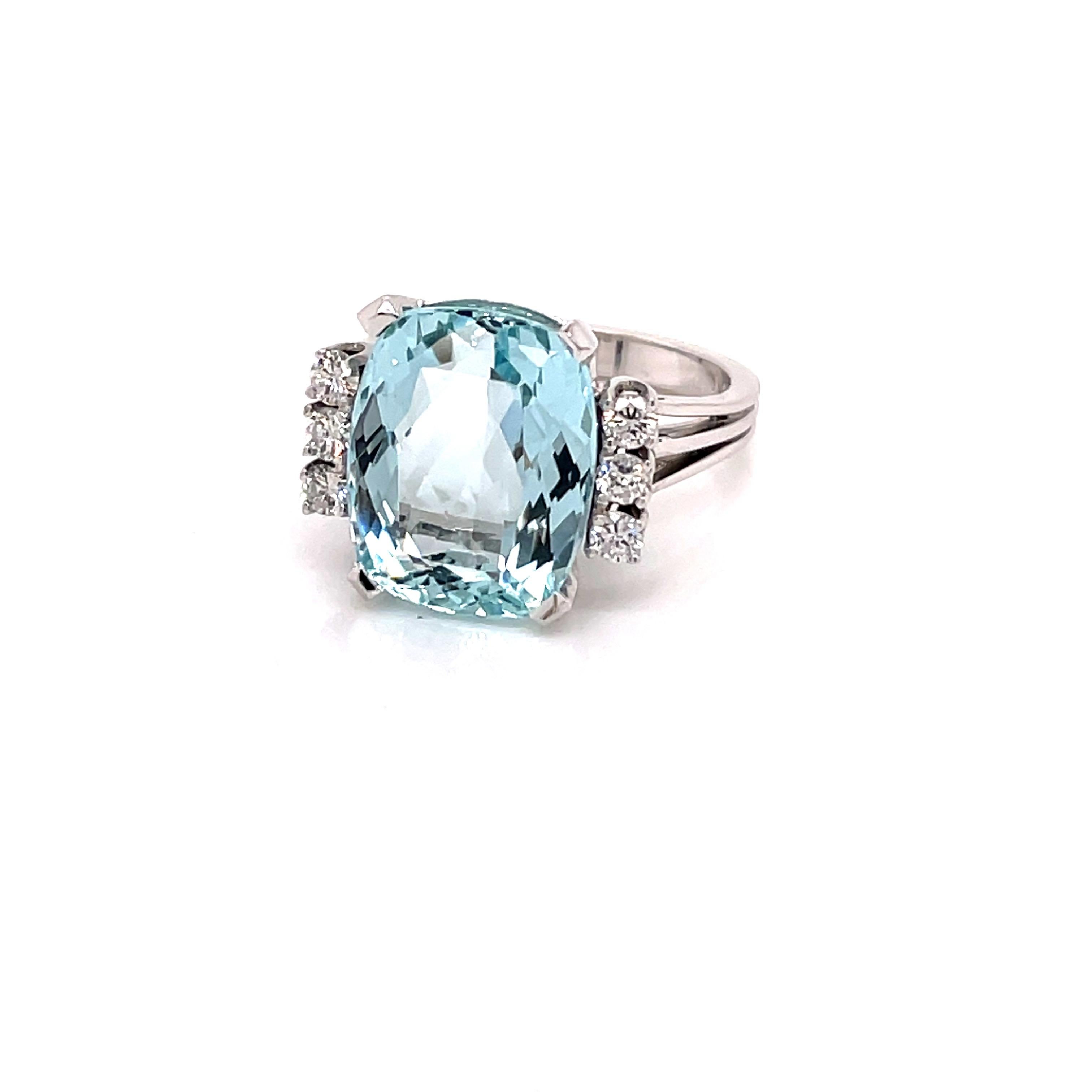 Contemporary Vintage 1960's 7.35ct Cushion Cut Aquamarine Ring with Diamonds For Sale