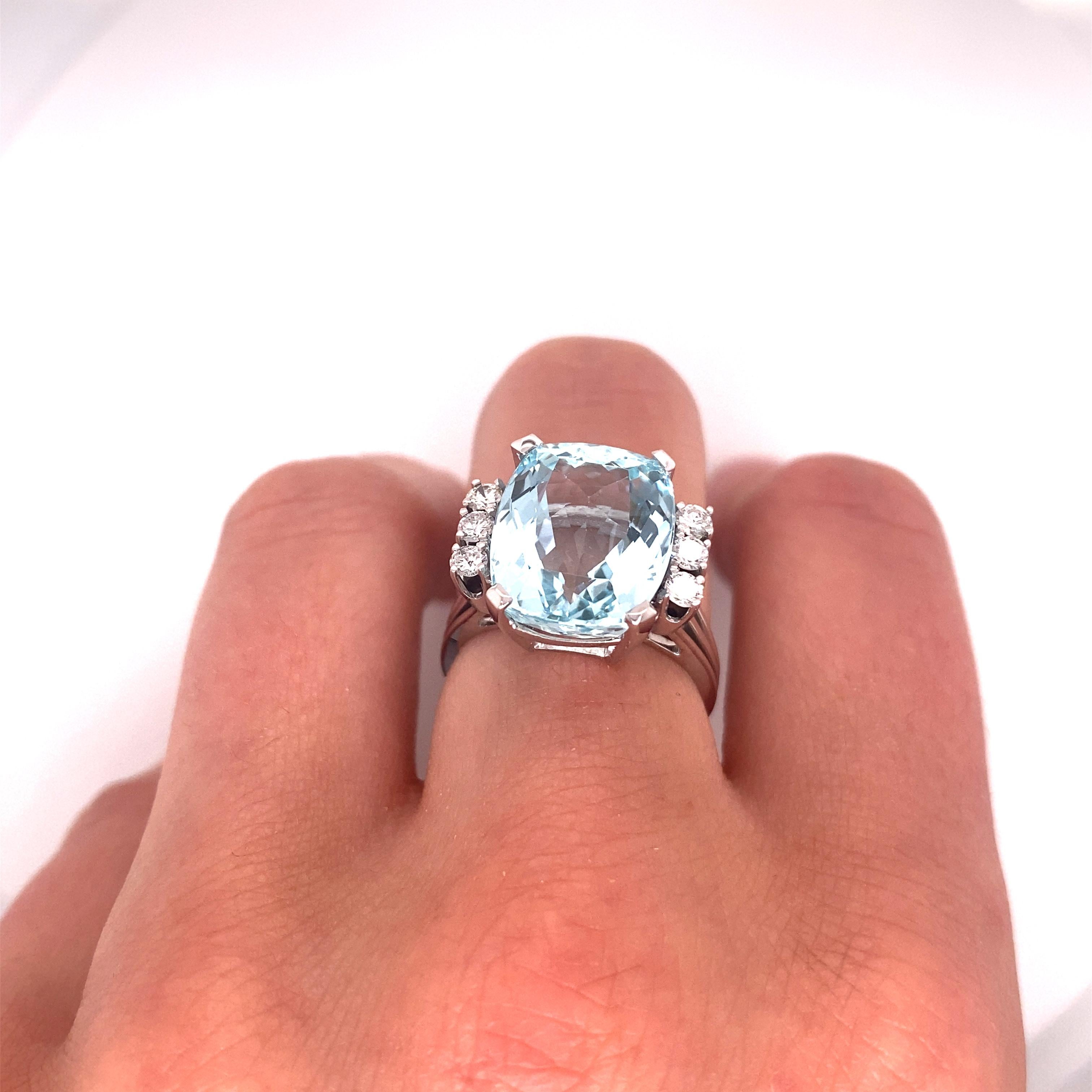 Vintage 1960's 7.35ct Cushion Cut Aquamarine Ring with Diamonds For Sale 2
