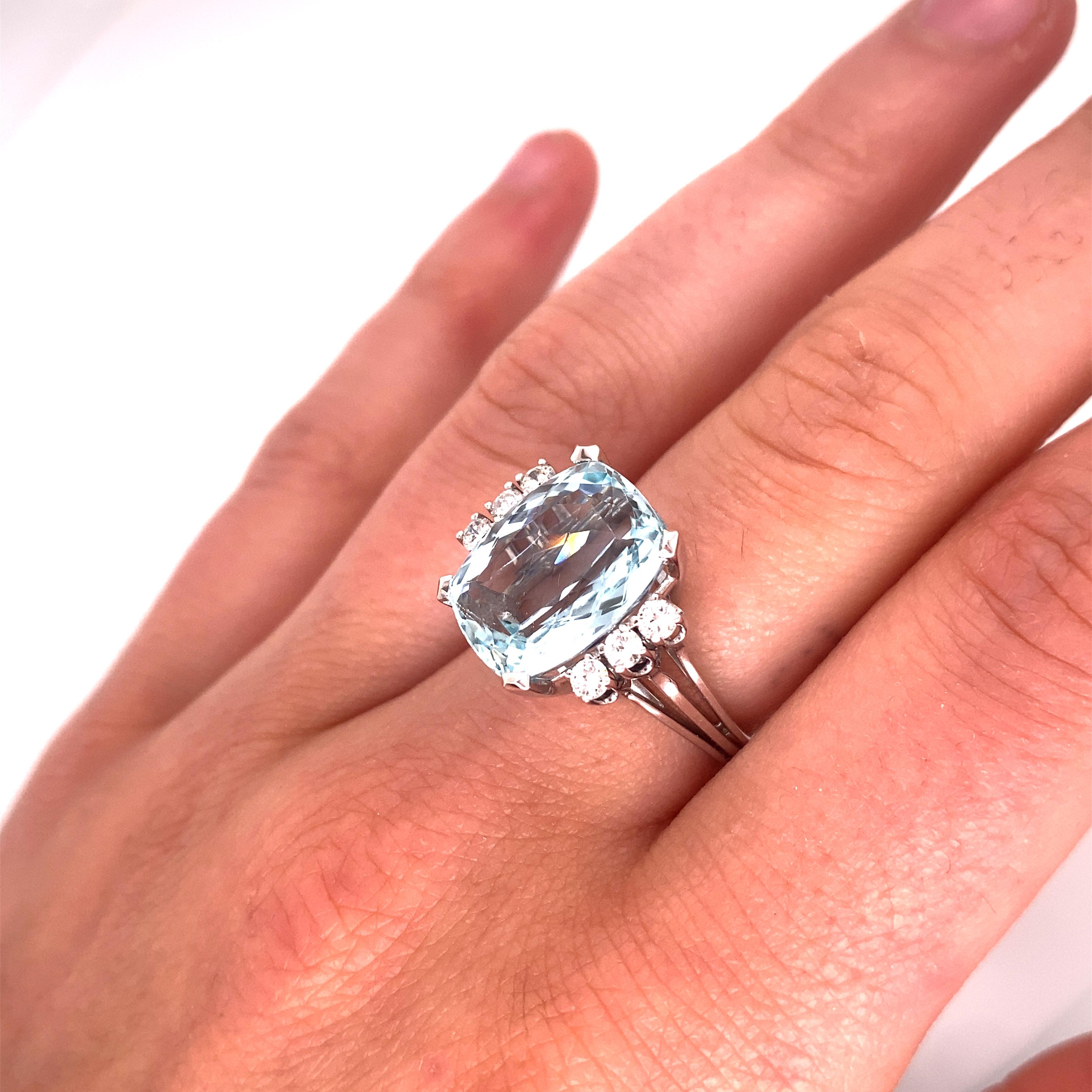Vintage 1960's 7.35ct Cushion Cut Aquamarine Ring with Diamonds For Sale 3