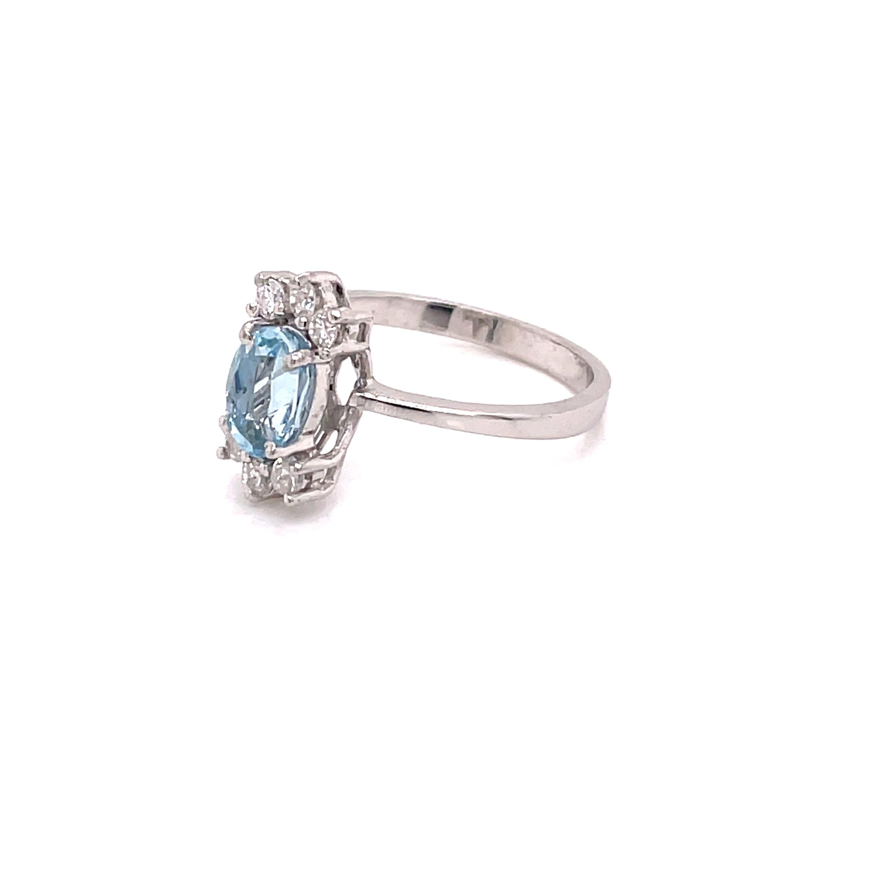 Women's Vintage 1960's .75ct Oval Cut Aquamarine Ring with Diamonds For Sale