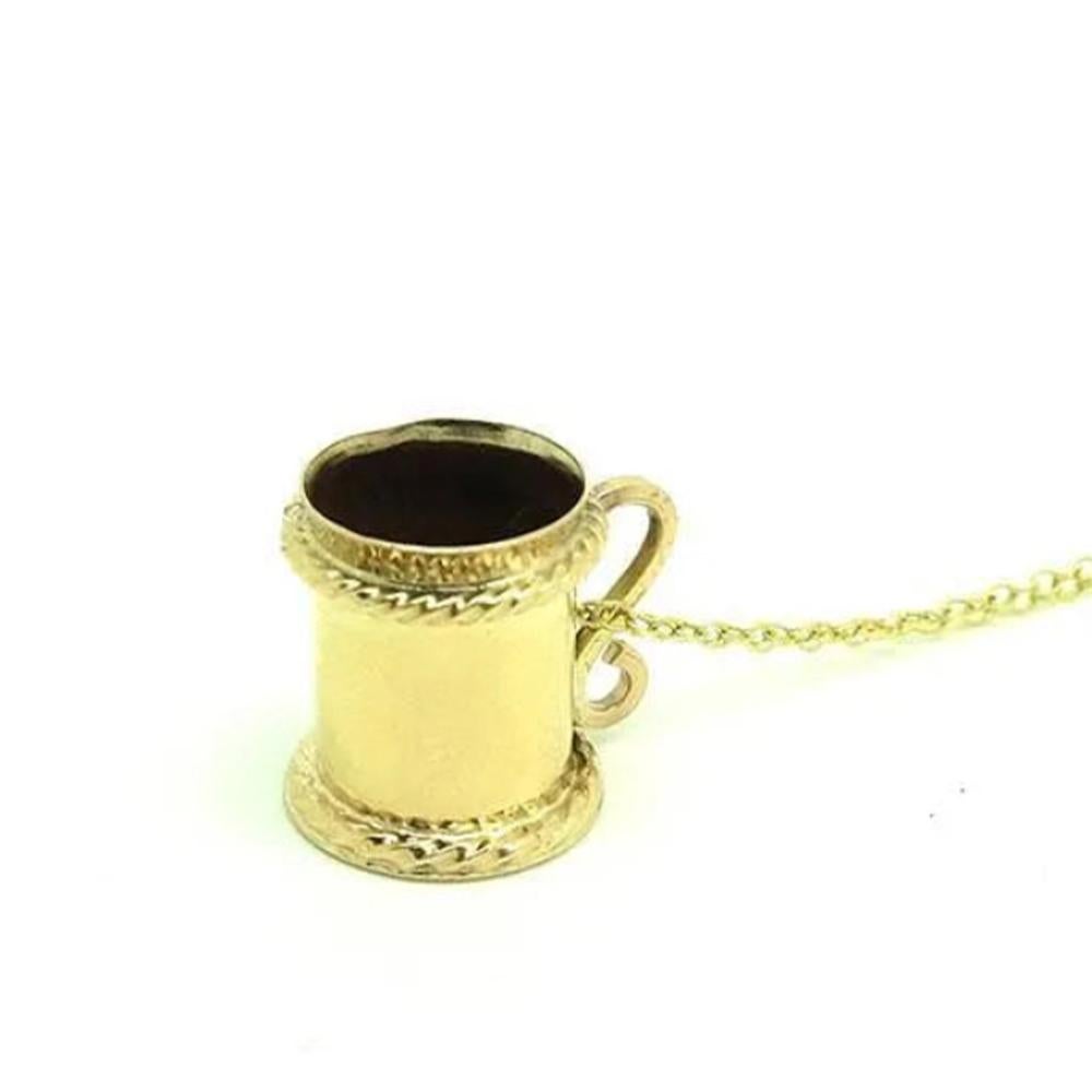 Collar con amuleto Tankard vintage de oro de 9 ct de los años 60 Retro en venta