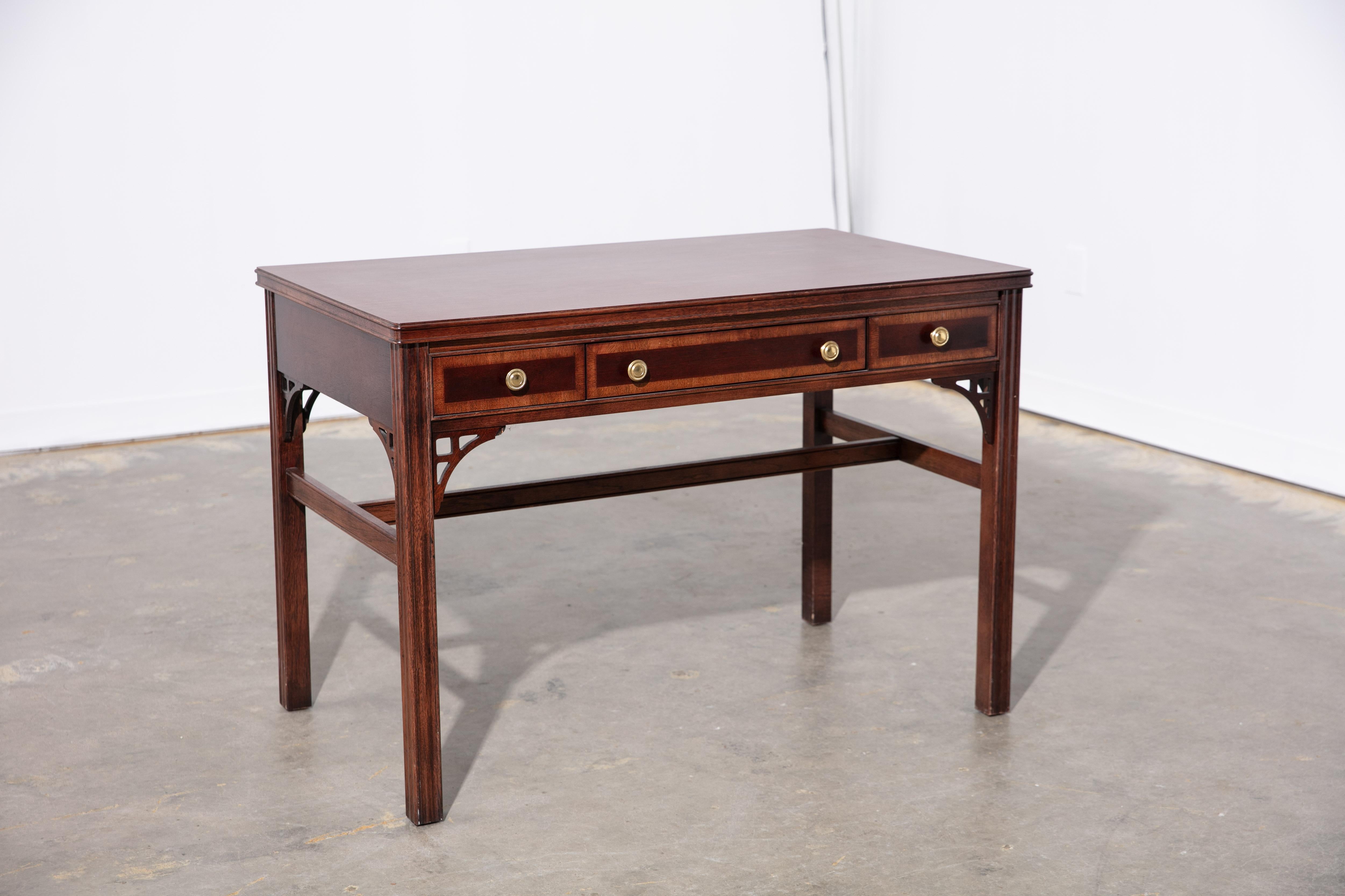 Mid-Century Modern Vintage 1960's American of Martinsville Desk For Sale