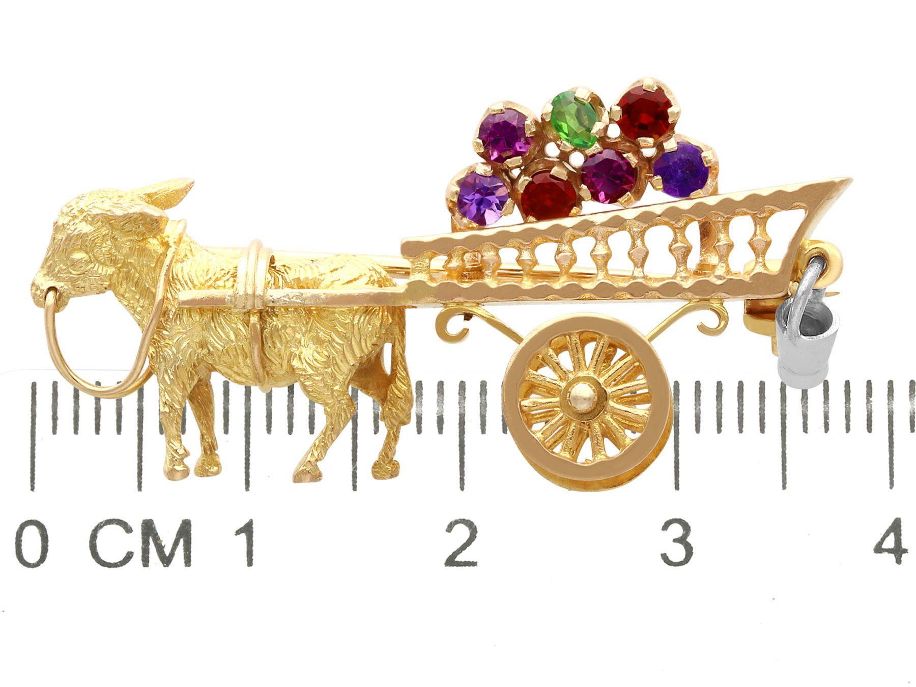 Vintage Amethyst Garnet Peridot Yellow Gold Donkey and Cart Brooch Circa 1970 In Excellent Condition For Sale In Jesmond, Newcastle Upon Tyne