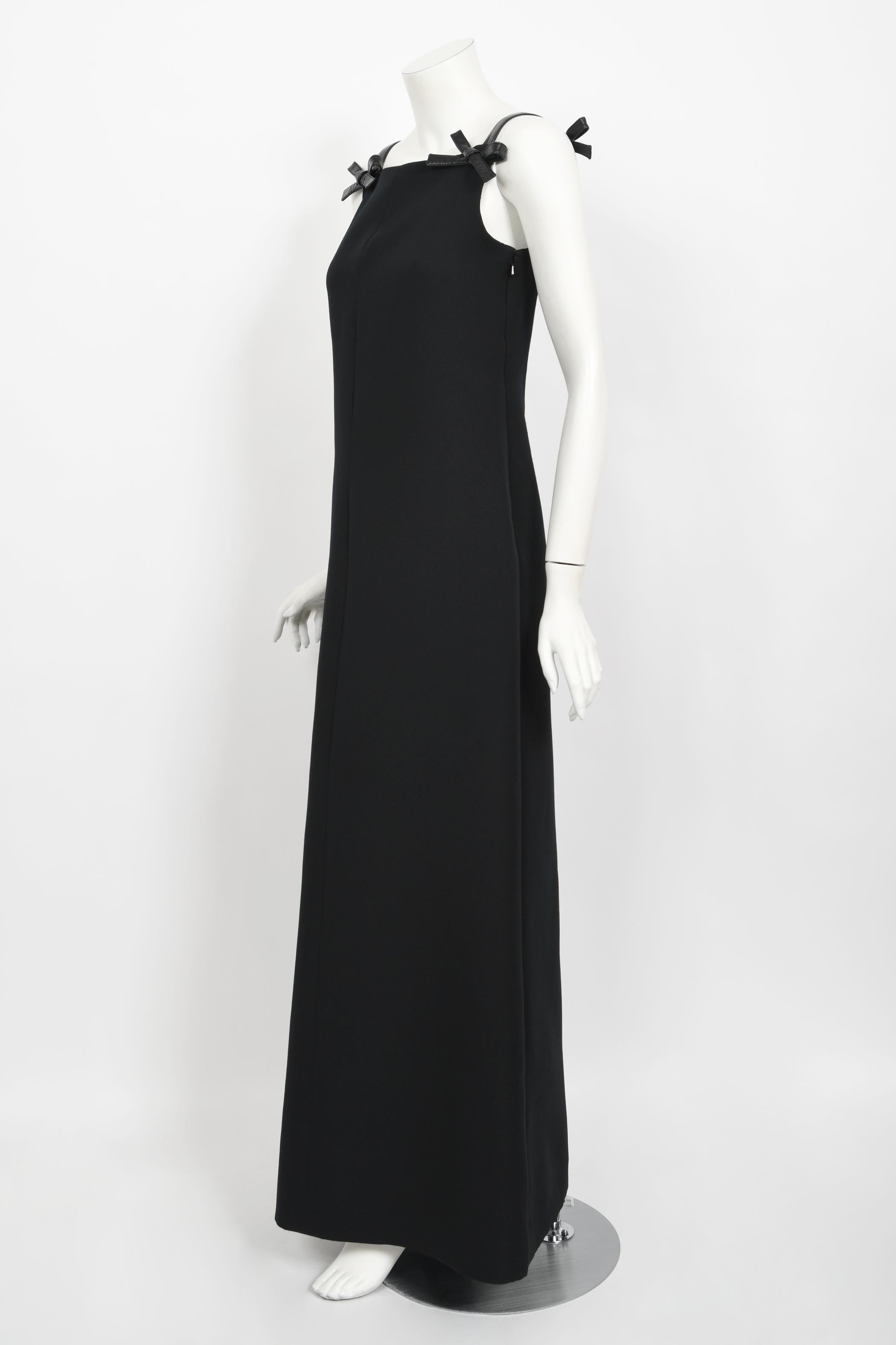 Vintage 1960's André Courrèges Black Vinyl-Bows Minimalist Space-Age Mod Gown In Good Condition For Sale In Beverly Hills, CA