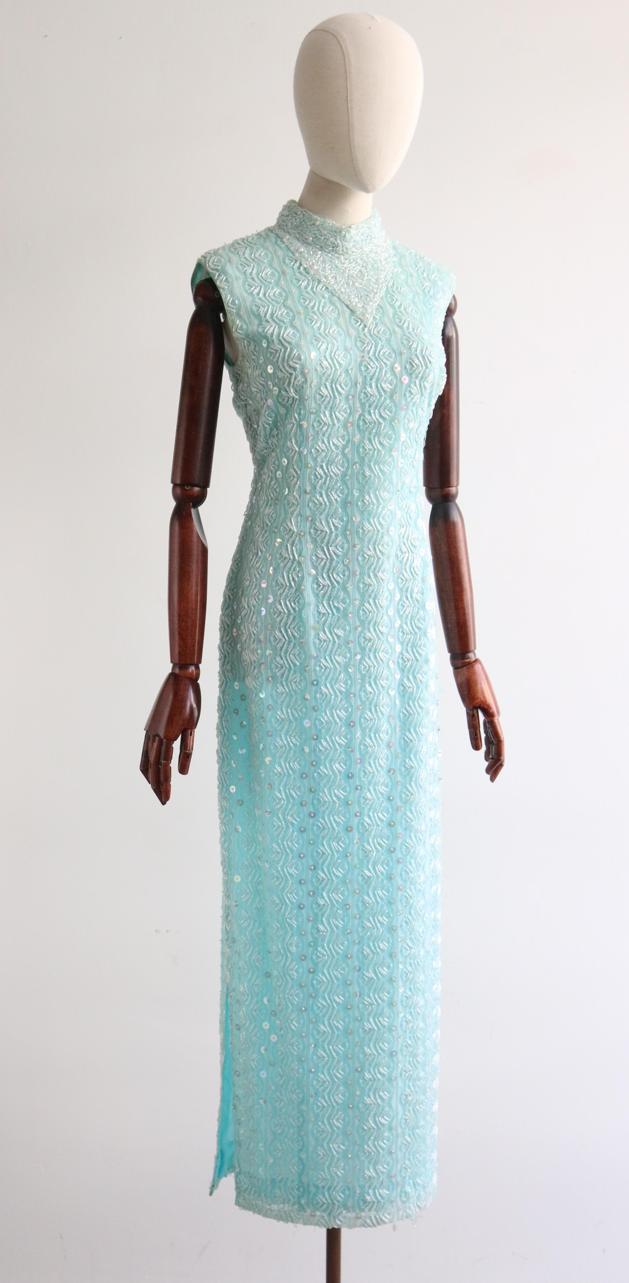 Vintage 1960's Aqua Beaded Lace Dress UK 10-12 US 6-8 In Good Condition For Sale In Cheltenham, GB