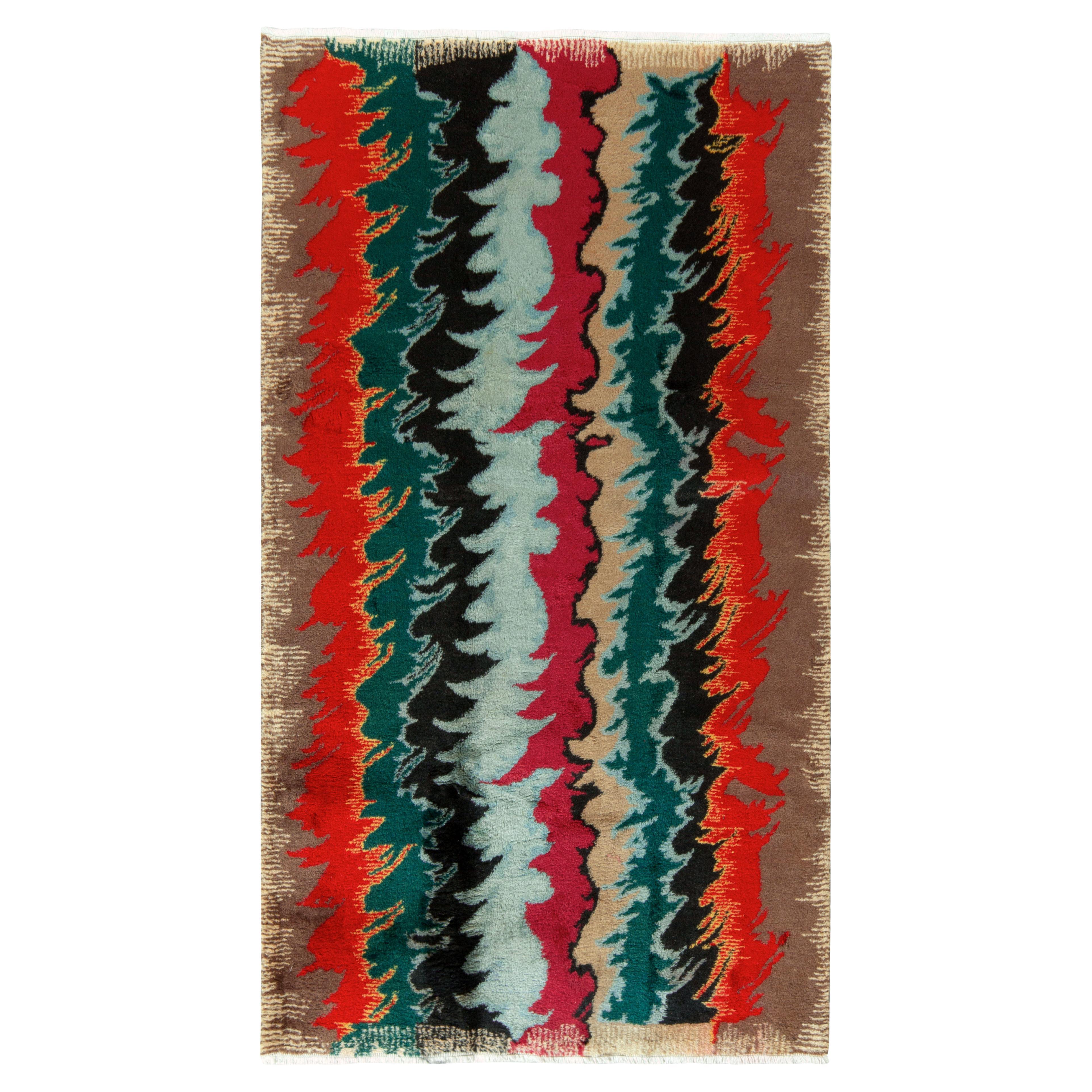 Art déco-Teppich im Vintage-Stil aus den 1960er Jahren mit rotem, mehrfarbigem Allover-Muster von Rug & Kilim im Angebot