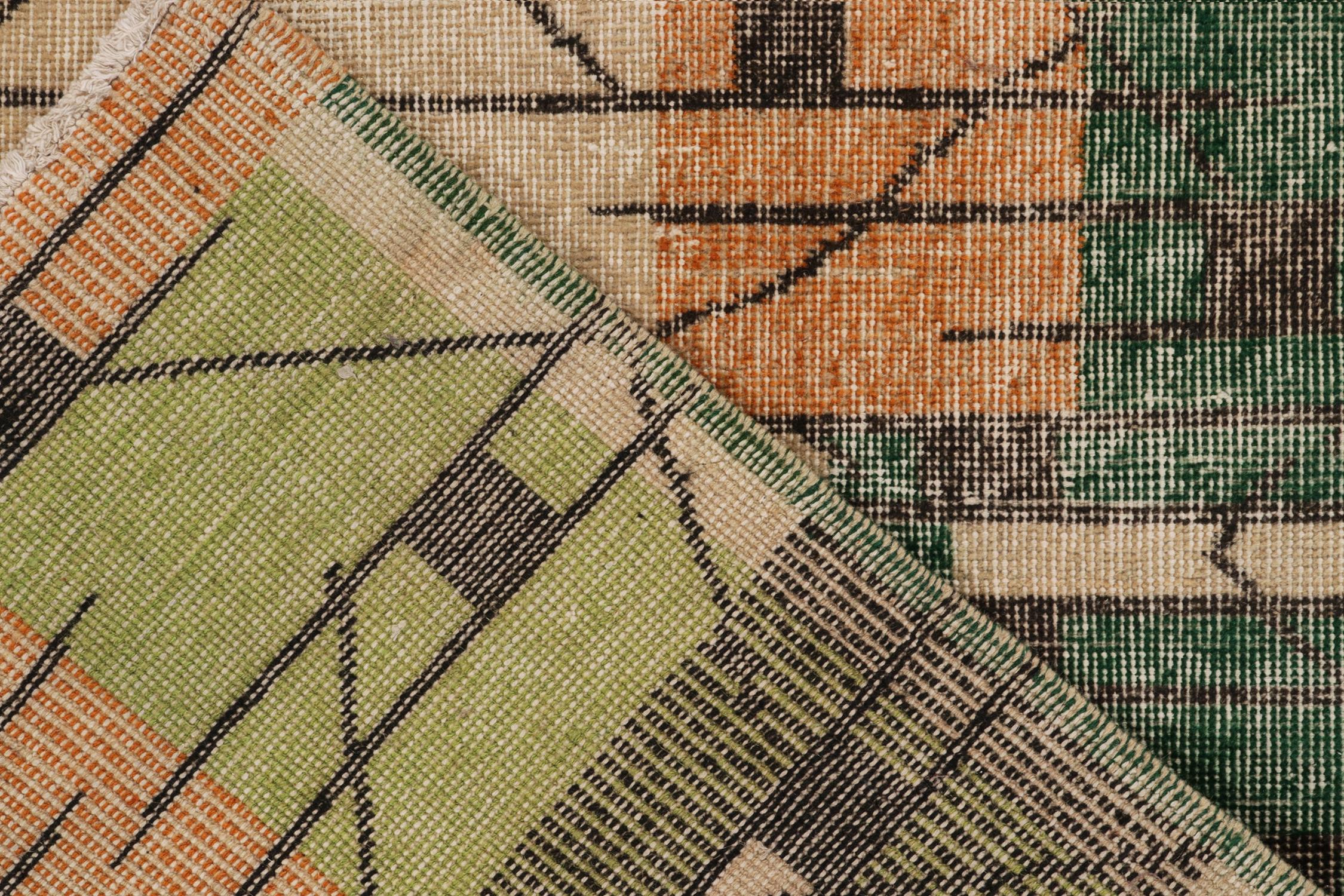 Art déco-Teppich im Vintage-Stil aus den 1960er Jahren mit geometrischem Muster in Beige und Orange von Rug & Kilim (Mitte des 20. Jahrhunderts) im Angebot