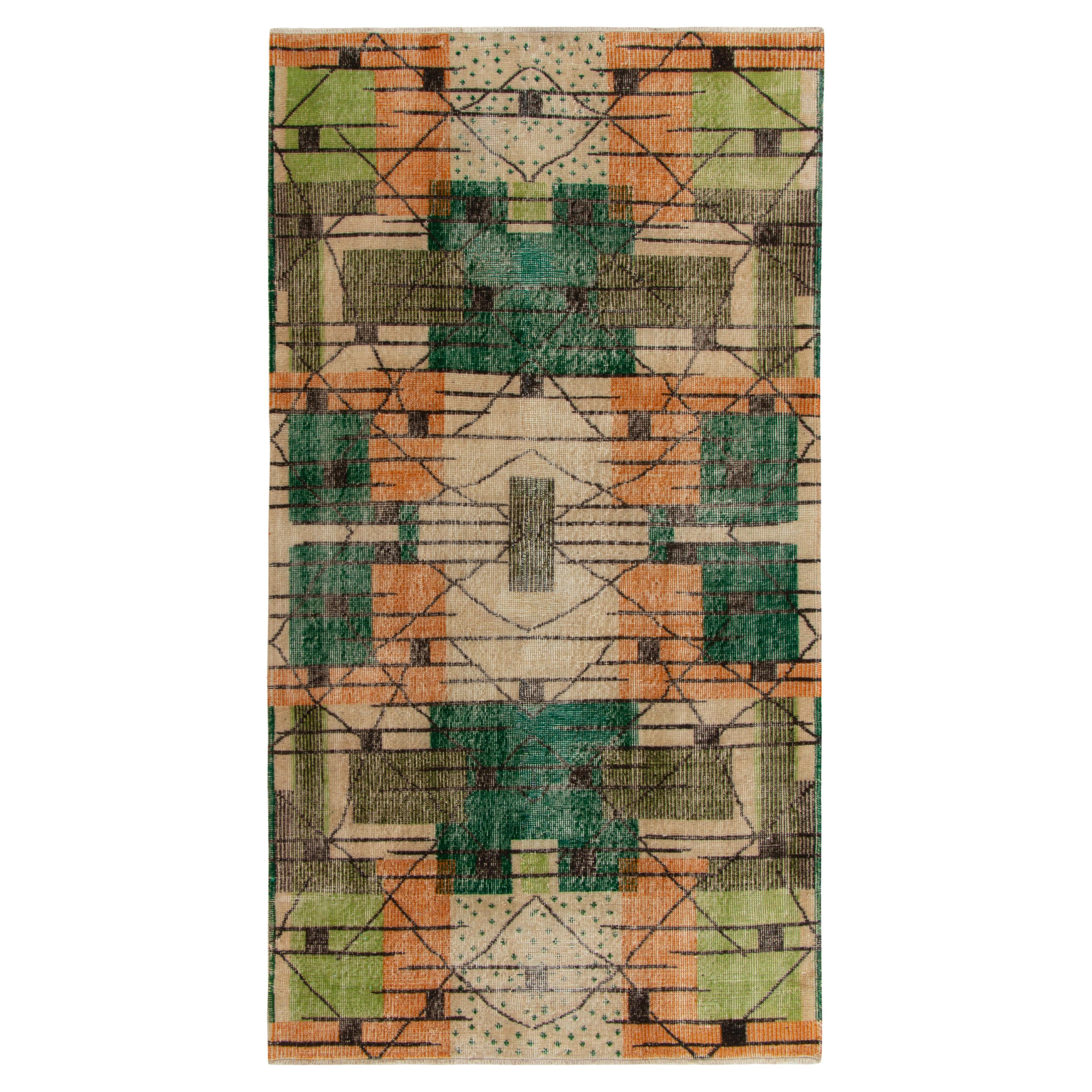 Art déco-Teppich im Vintage-Stil aus den 1960er Jahren mit geometrischem Muster in Beige und Orange von Rug & Kilim im Angebot